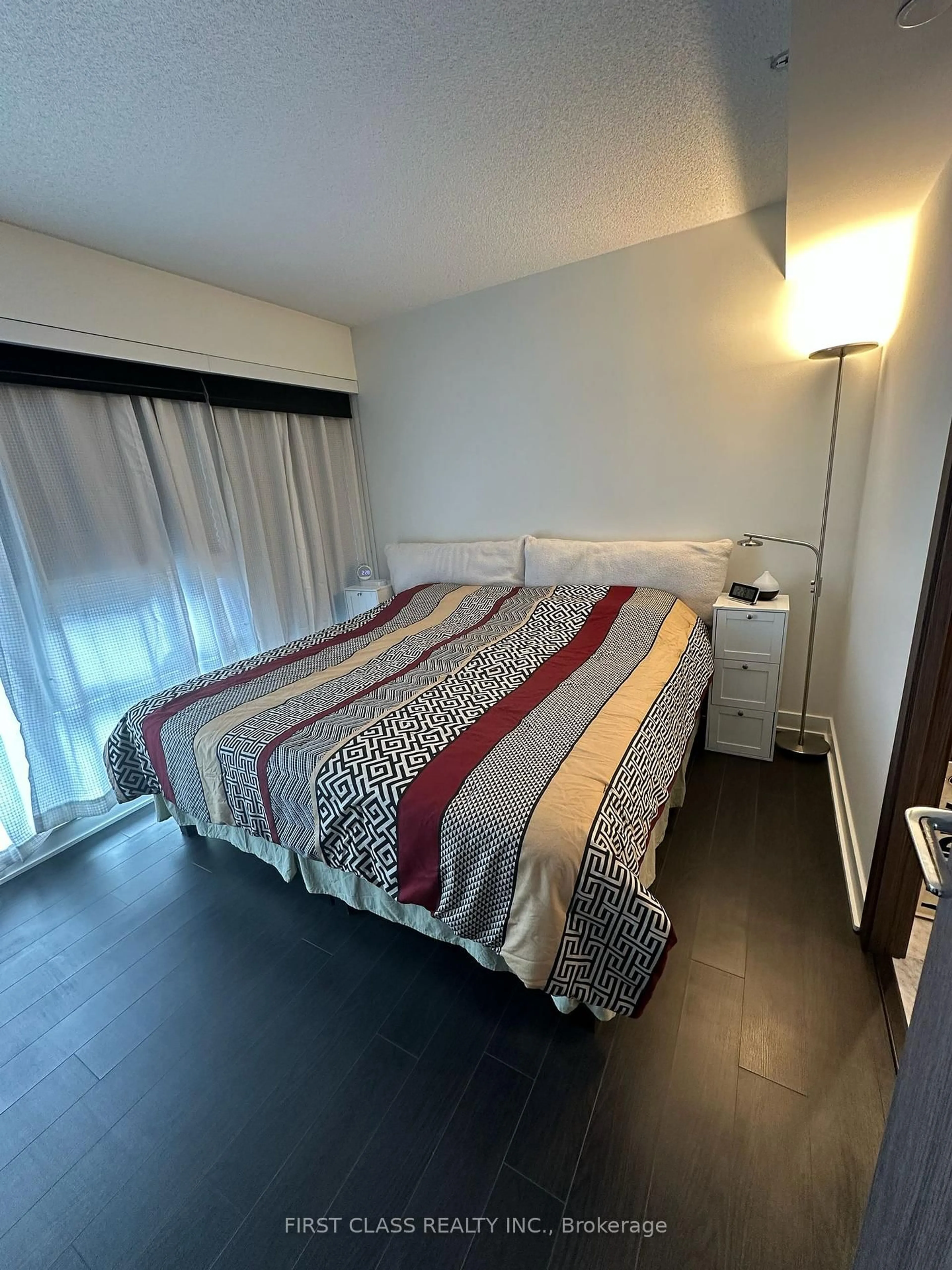 Bedroom with bed, unknown for 19 Bathurst St #1111, Toronto Ontario M5V 0N2