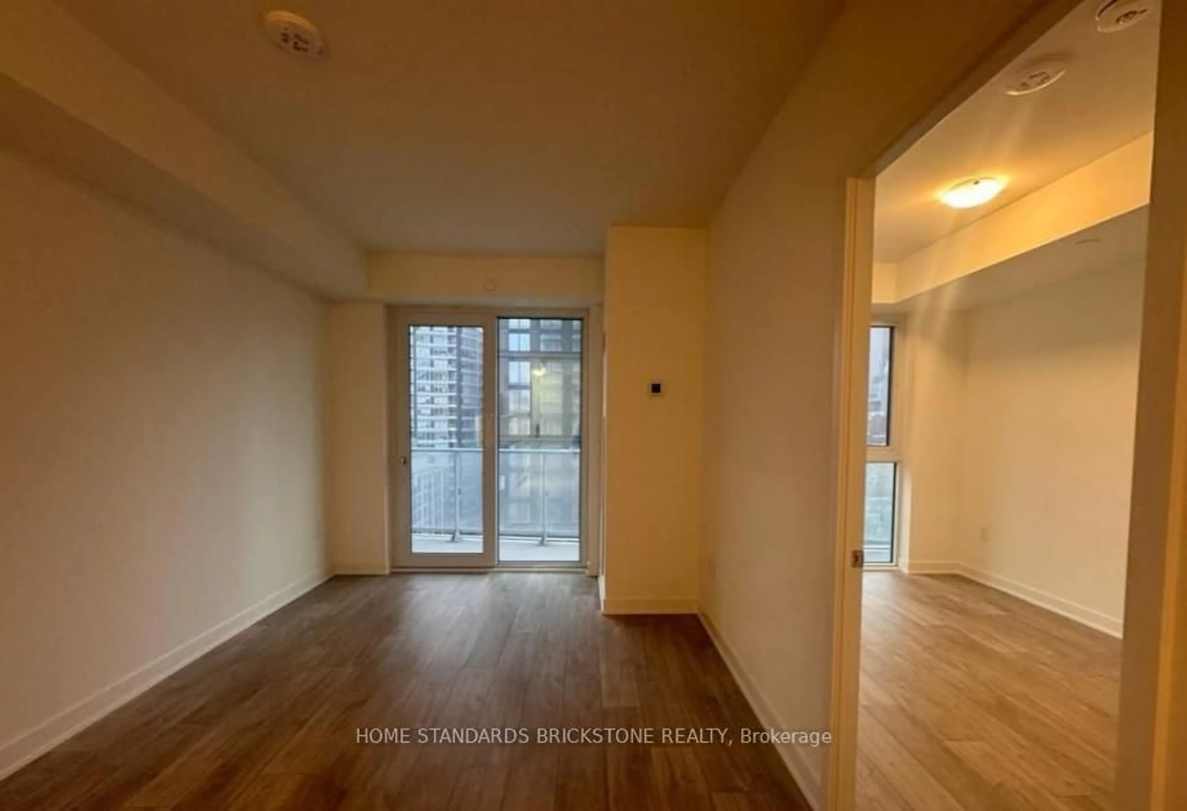 A pic of a room for 100 Dalhousie St #1408, Toronto Ontario M5B 0C7