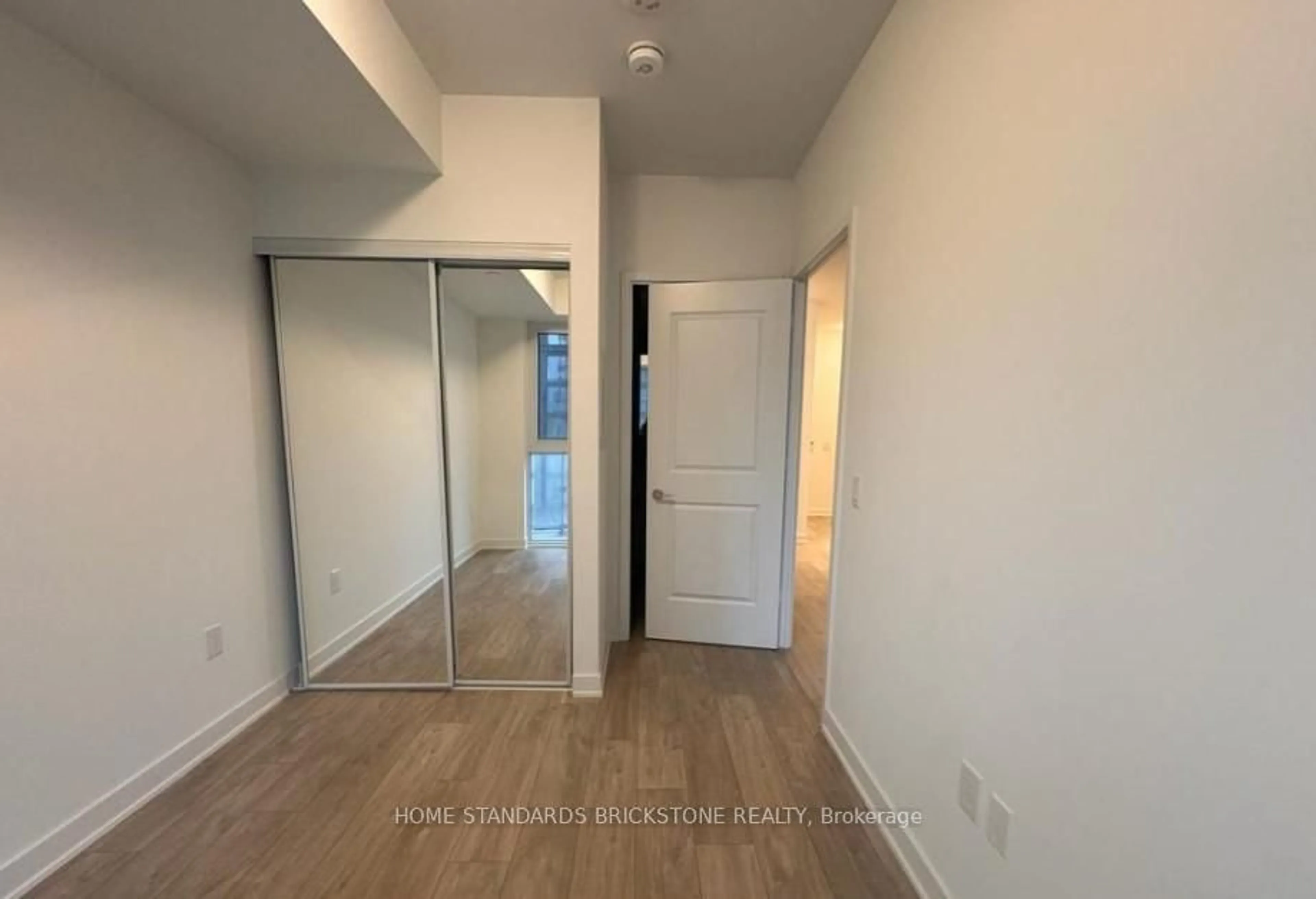 A pic of a room for 100 Dalhousie St #1408, Toronto Ontario M5B 0C7