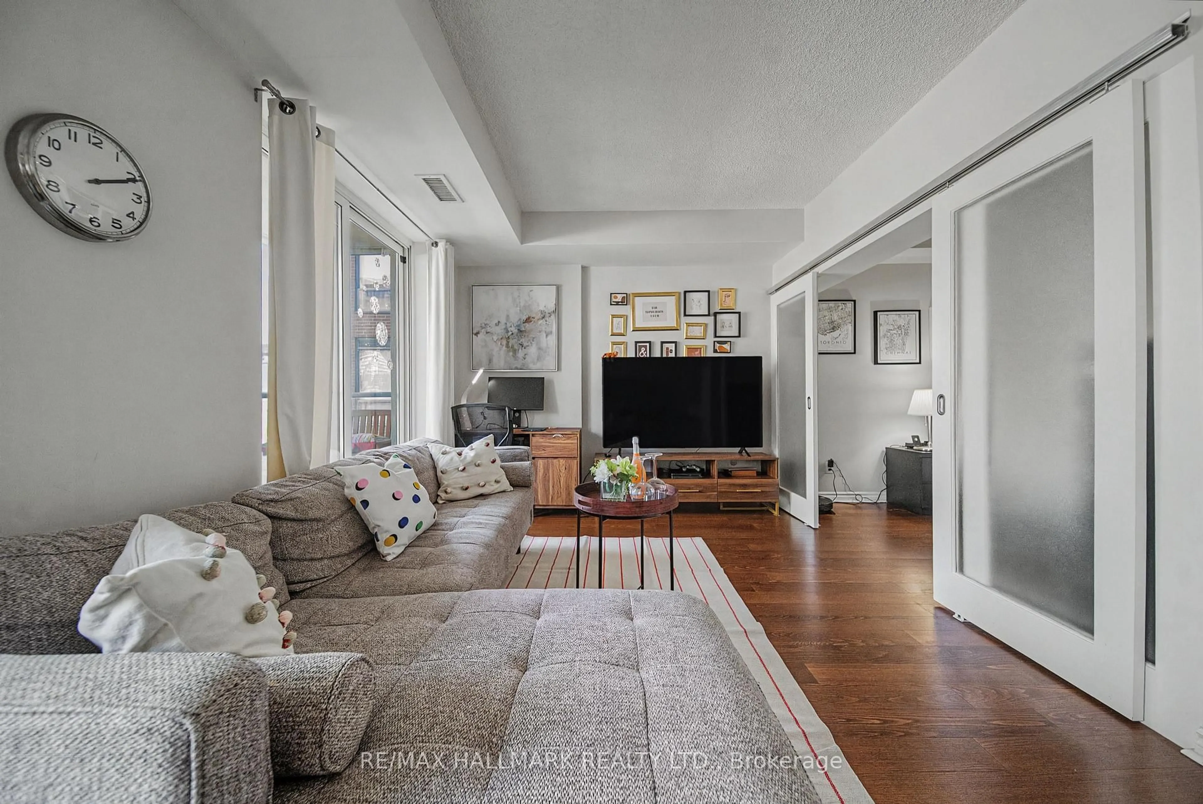 Living room with furniture, unknown for 168 King St #614, Toronto Ontario M5A 4S4