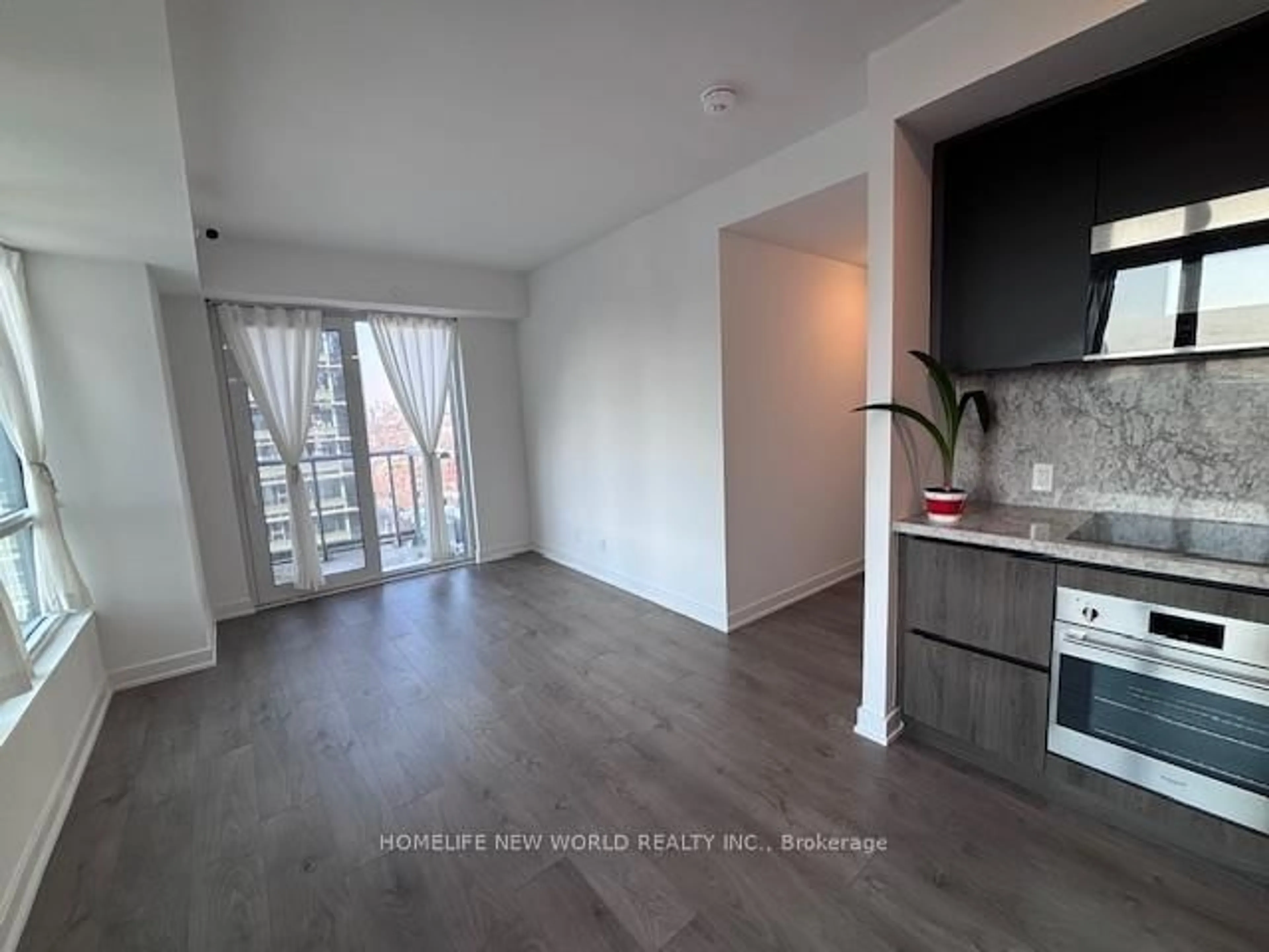 A pic of a room for 108 Peter St #1302, Toronto Ontario M5V 0W2