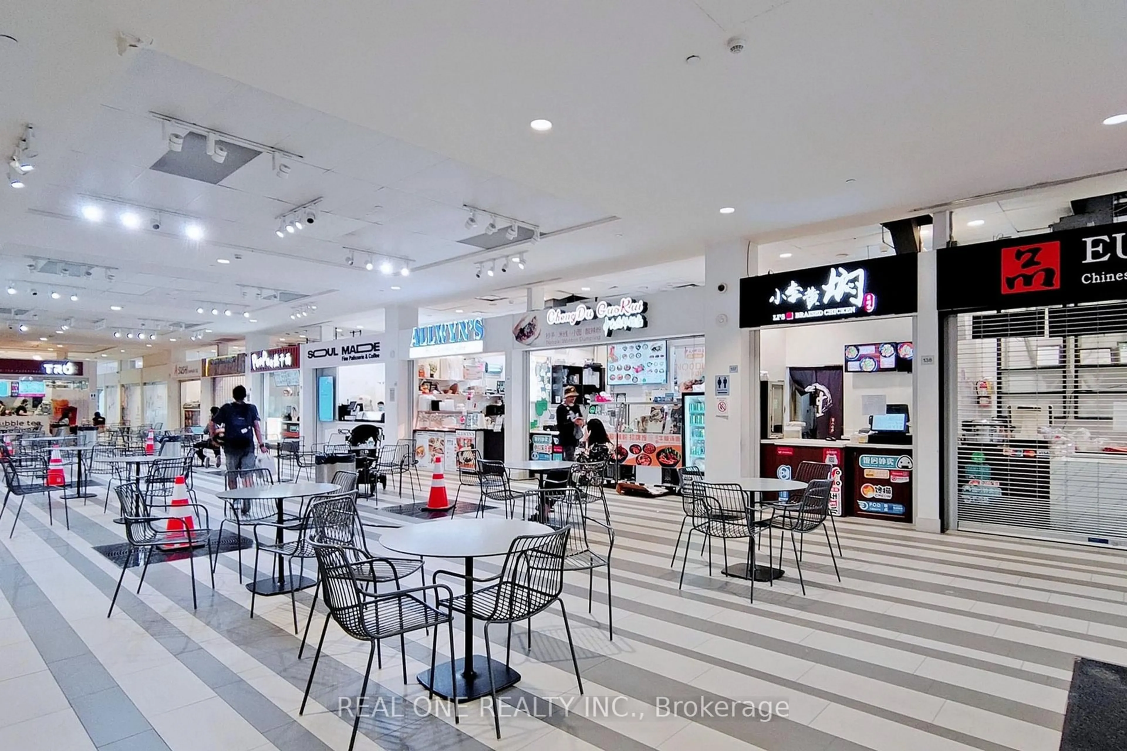 Lobby for 11 Bogert Ave #1508, Toronto Ontario M2N 0H4