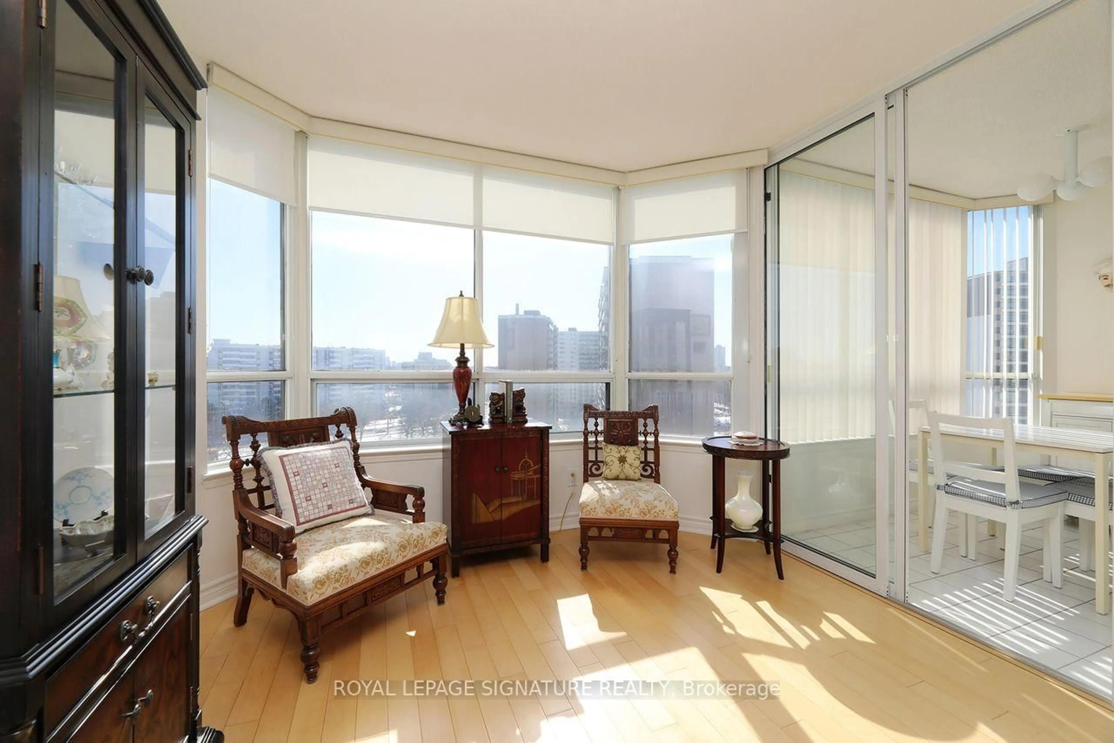 Unknown for 1101 Steeles Ave #1110, Toronto Ontario M2R 3W5