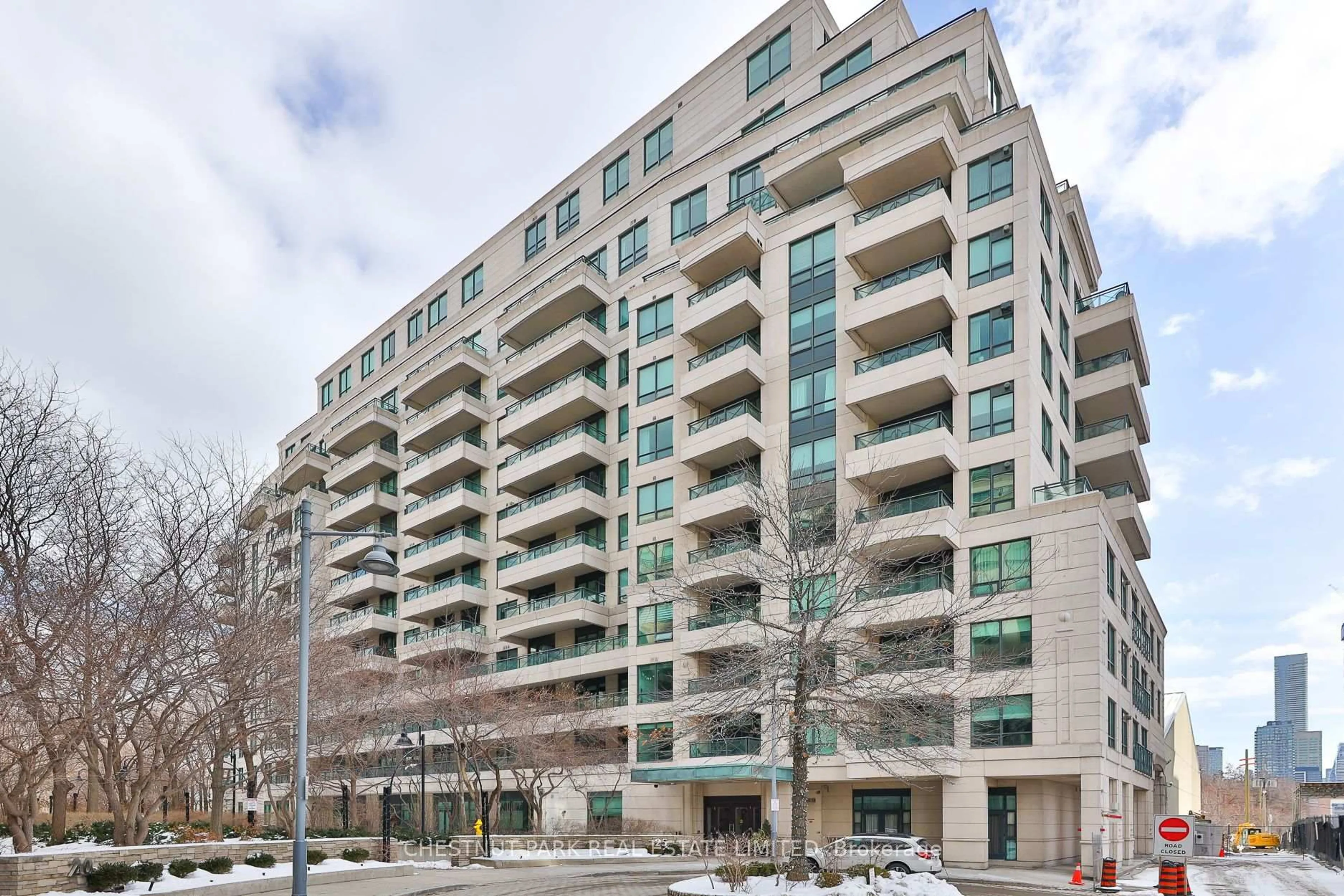 Unknown for 25 Scrivener Sq #909, Toronto Ontario M4W 3Y6