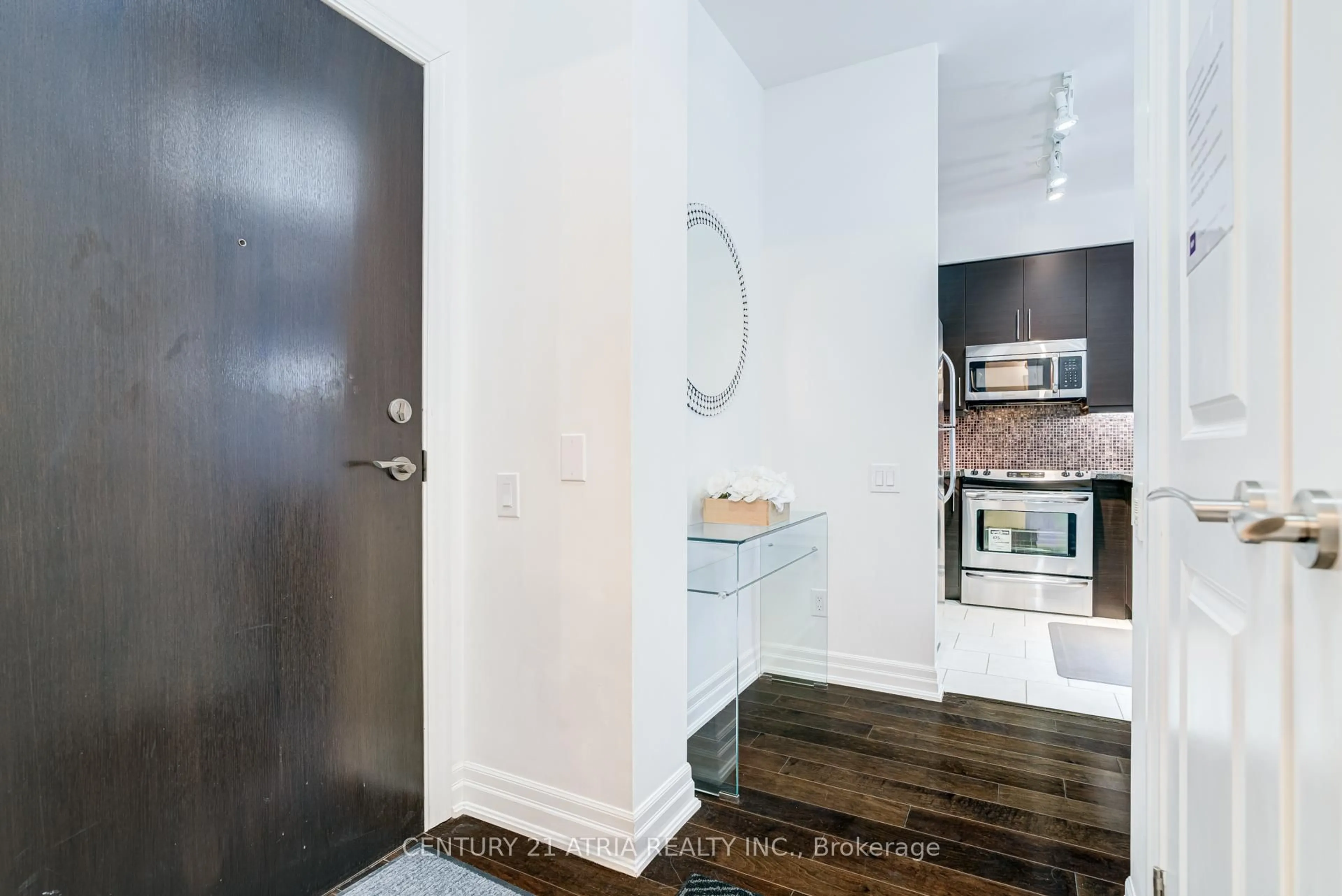 Unknown for 17 Ruddington Dr #101, Toronto Ontario M2K 0A8