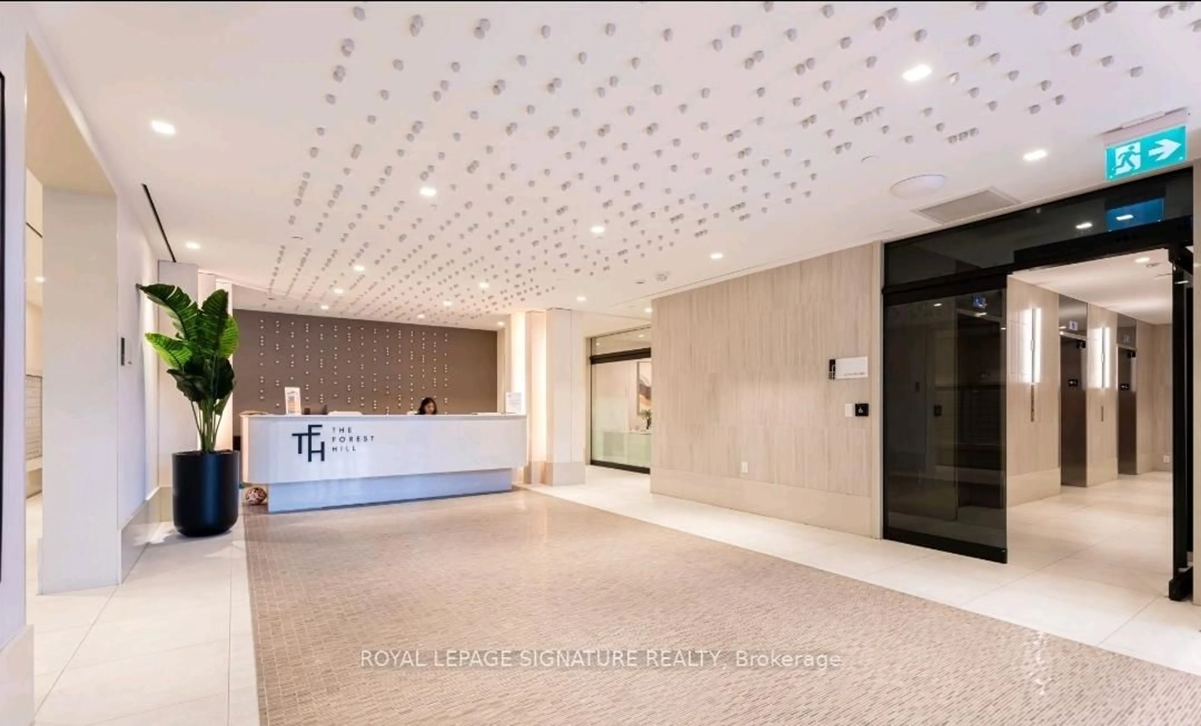 Lobby for 2020 Bathurst St #210, Toronto Ontario M5P 0A6