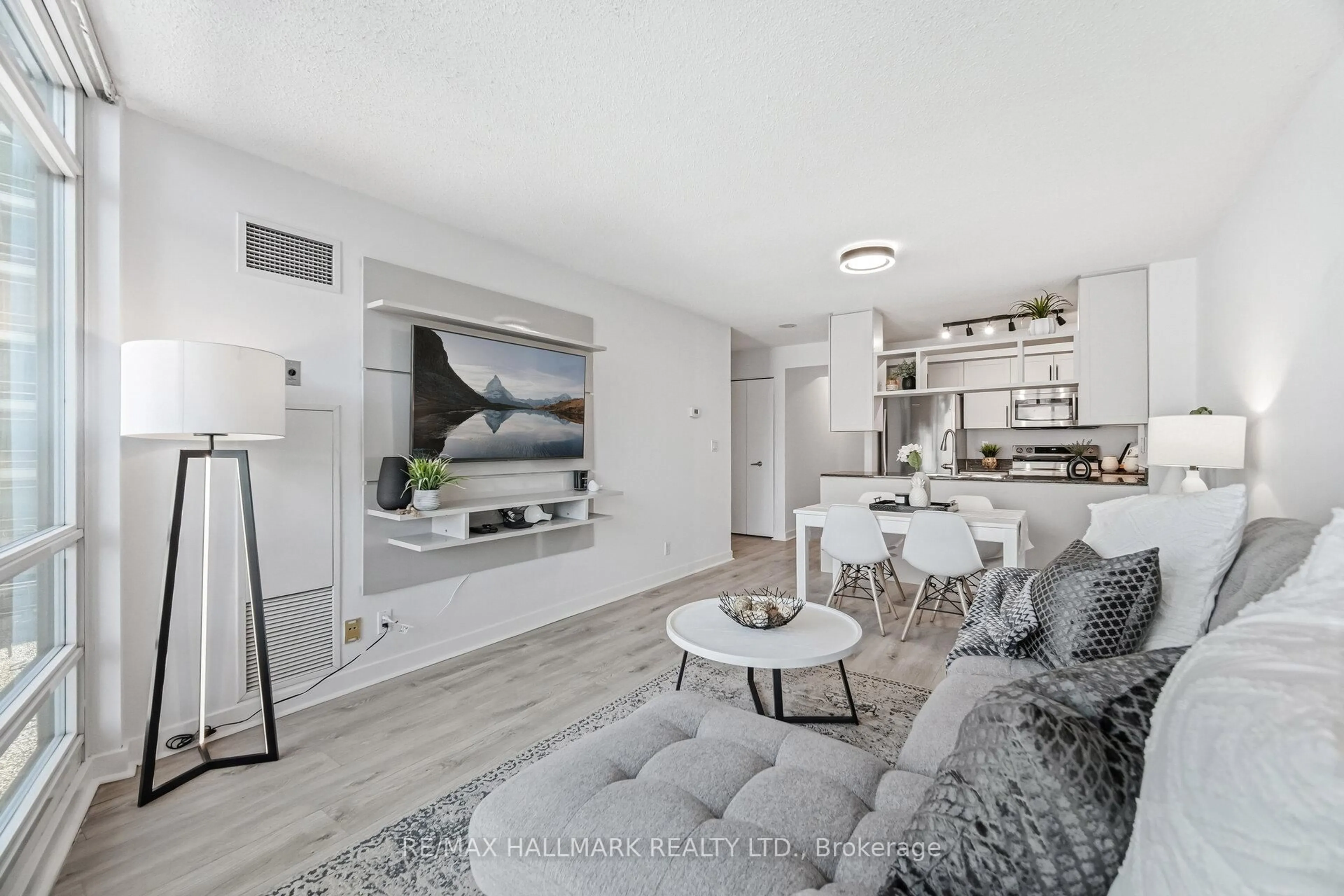 Living room with furniture, unknown for 397 Front St #708, Toronto Ontario M5V 3S1