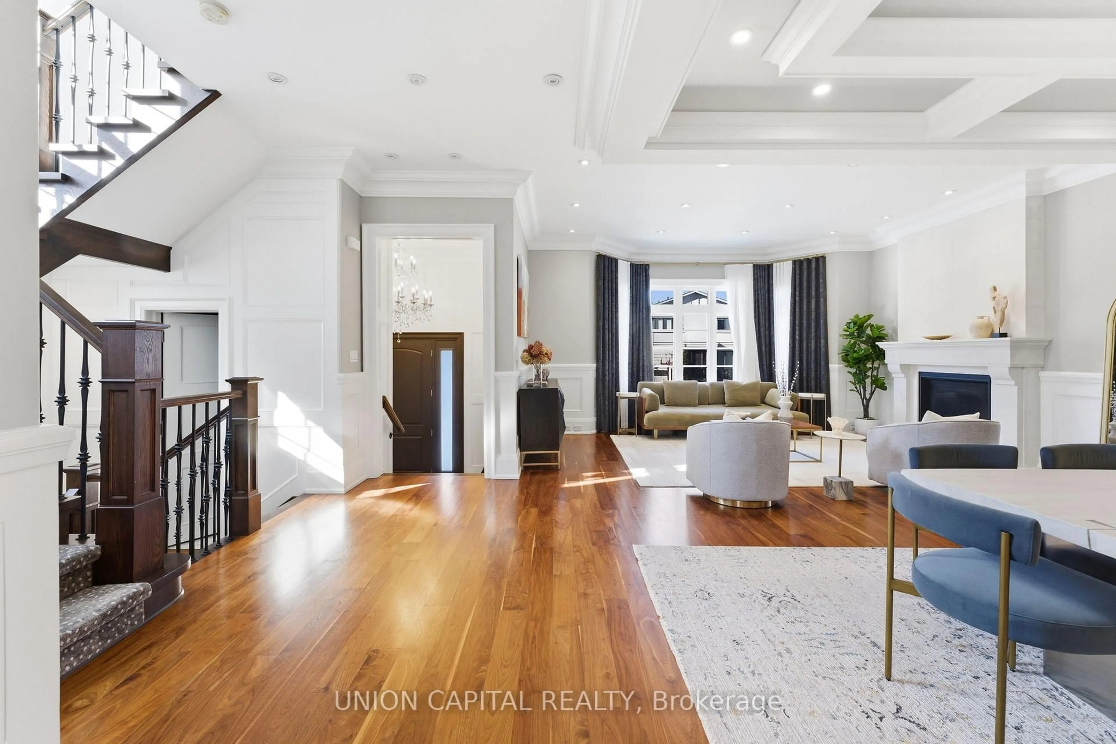 Unknown for 87 McGillivray Ave, Toronto Ontario M5M 2Y5