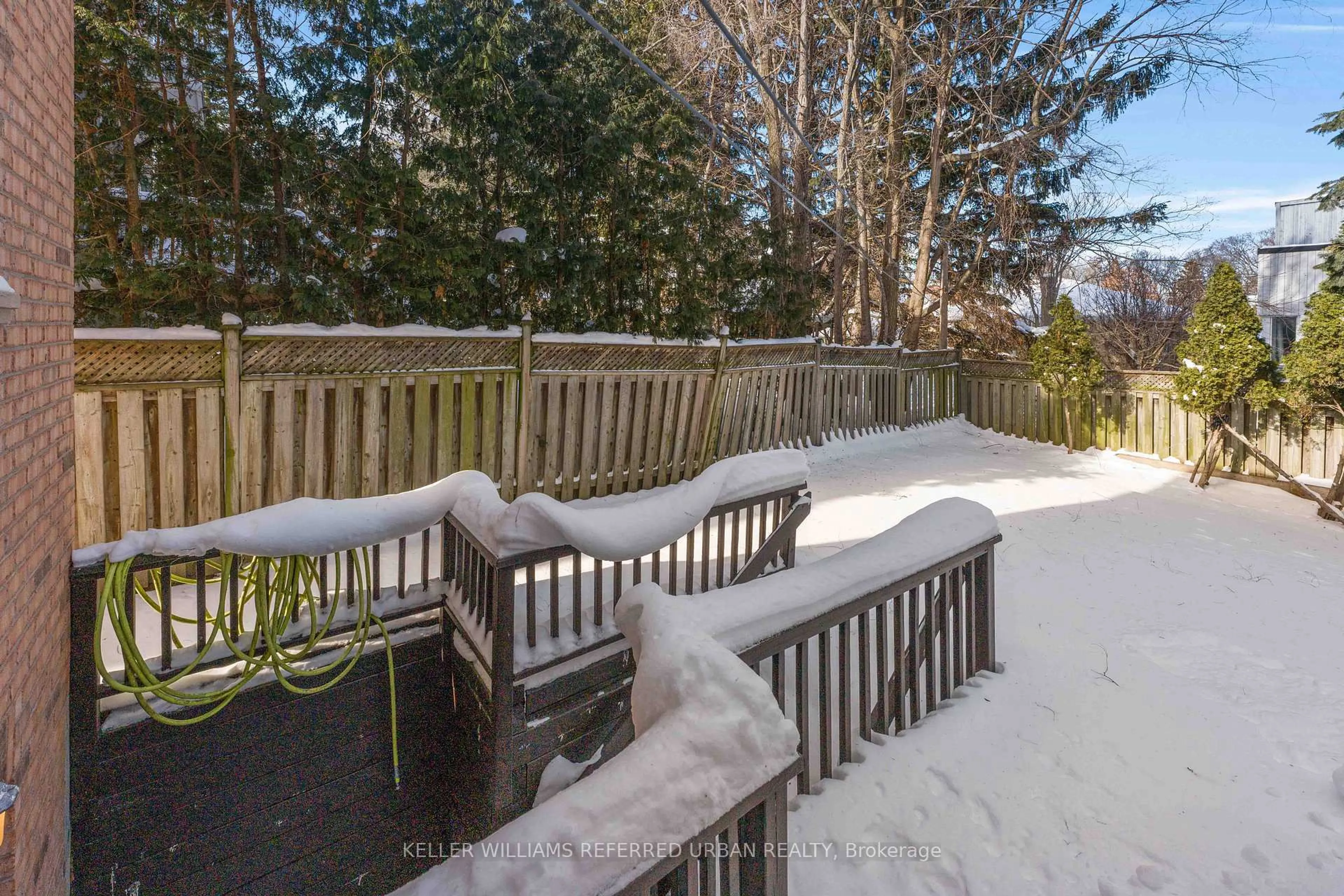 Patio, forest/trees view for 116 Elmhurst Ave, Toronto Ontario M2N 1R8