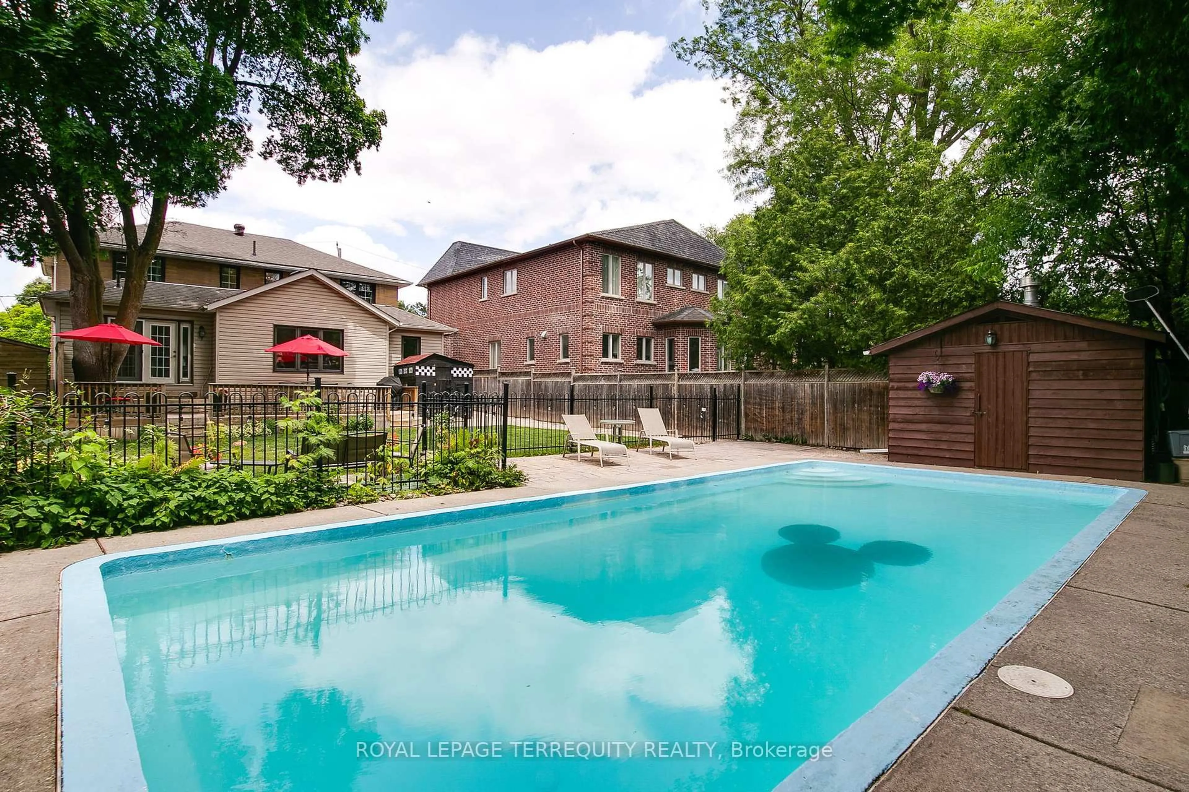 Pool for 11 Urbandale Ave, Toronto Ontario M2M 2G9