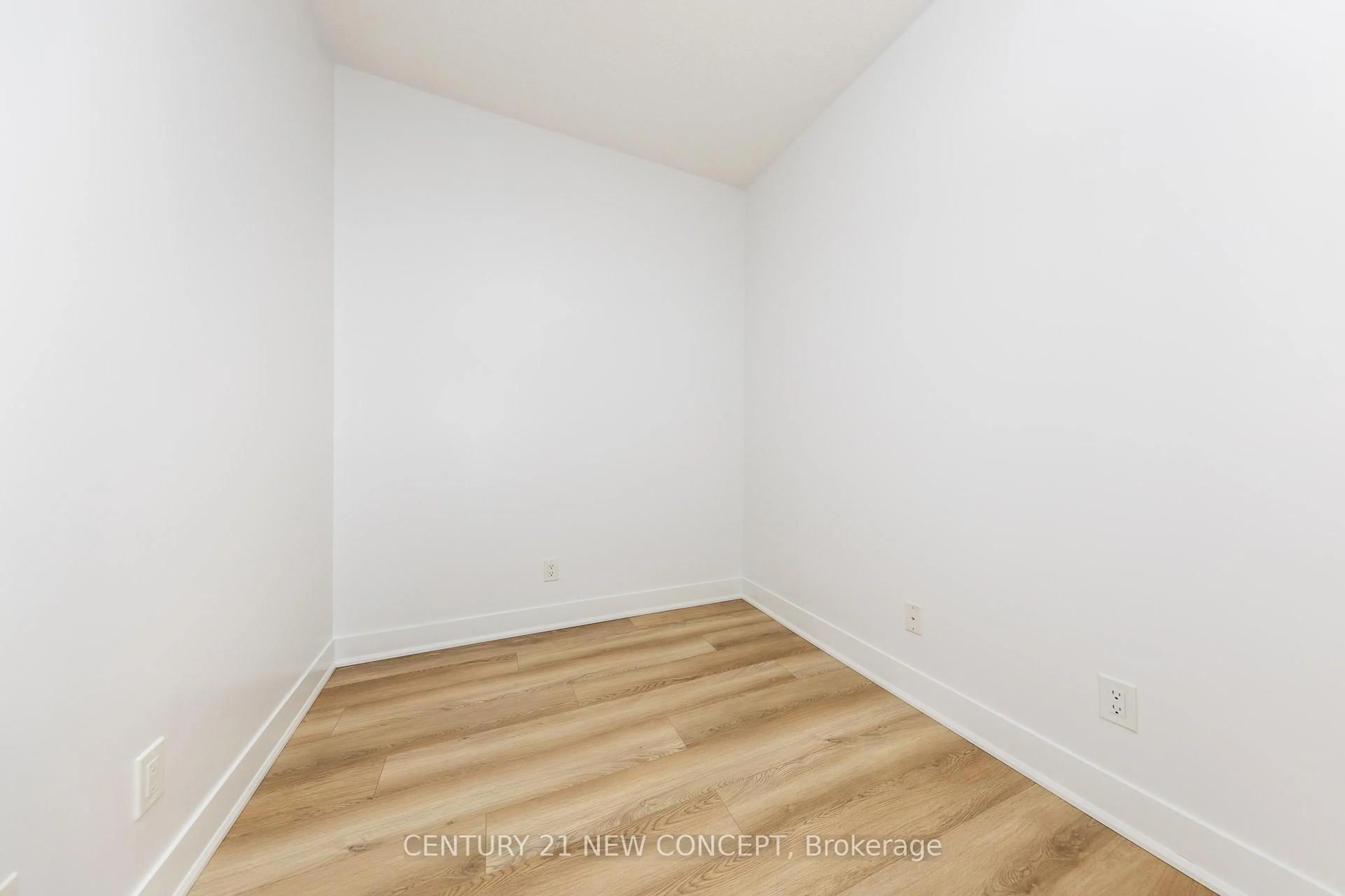 A pic of a room for 7 Kenaston Gdns #323, Toronto Ontario M2K 0E9