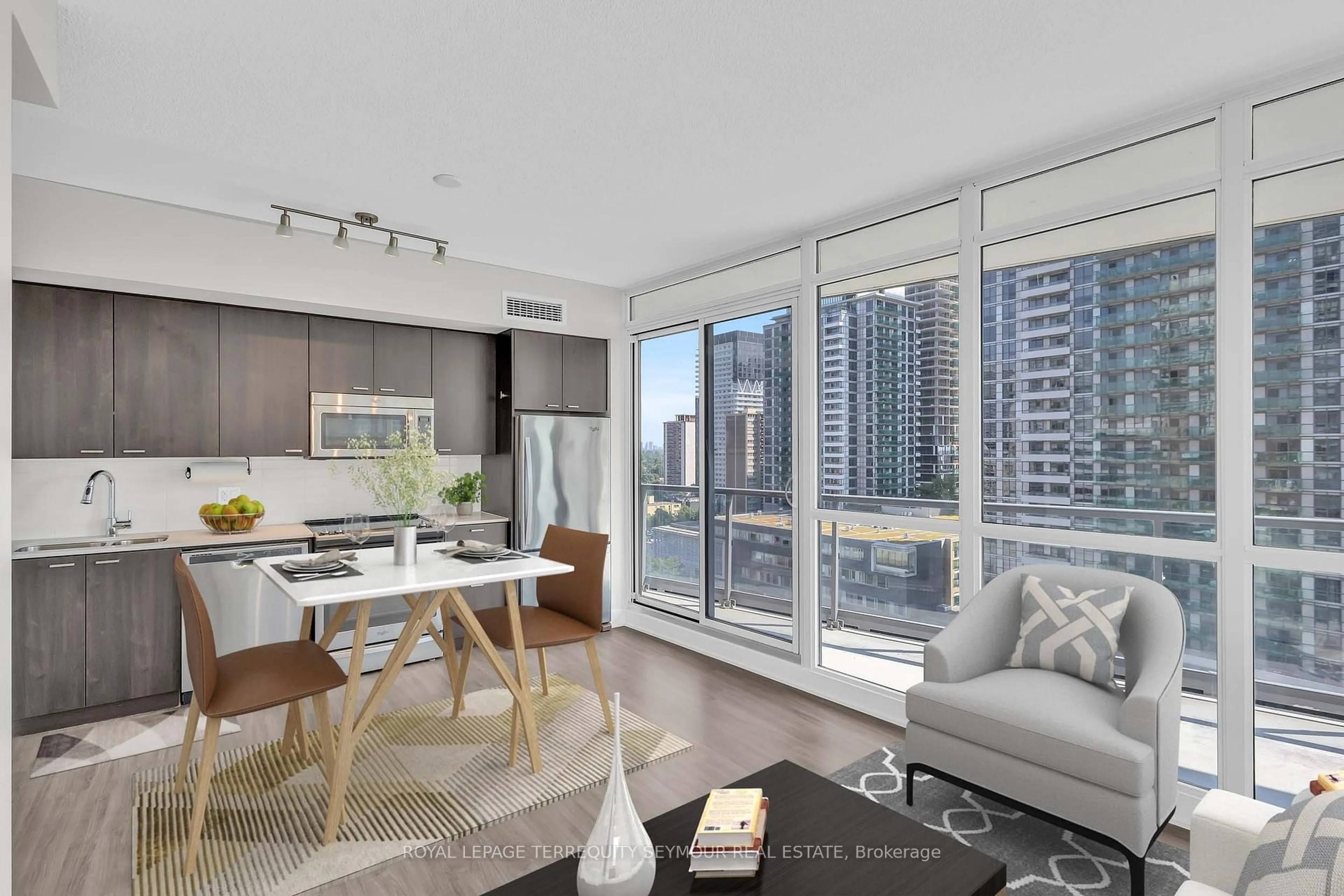 Unknown for 30 Roehampton Ave #1210, Toronto Ontario M4P 0B9