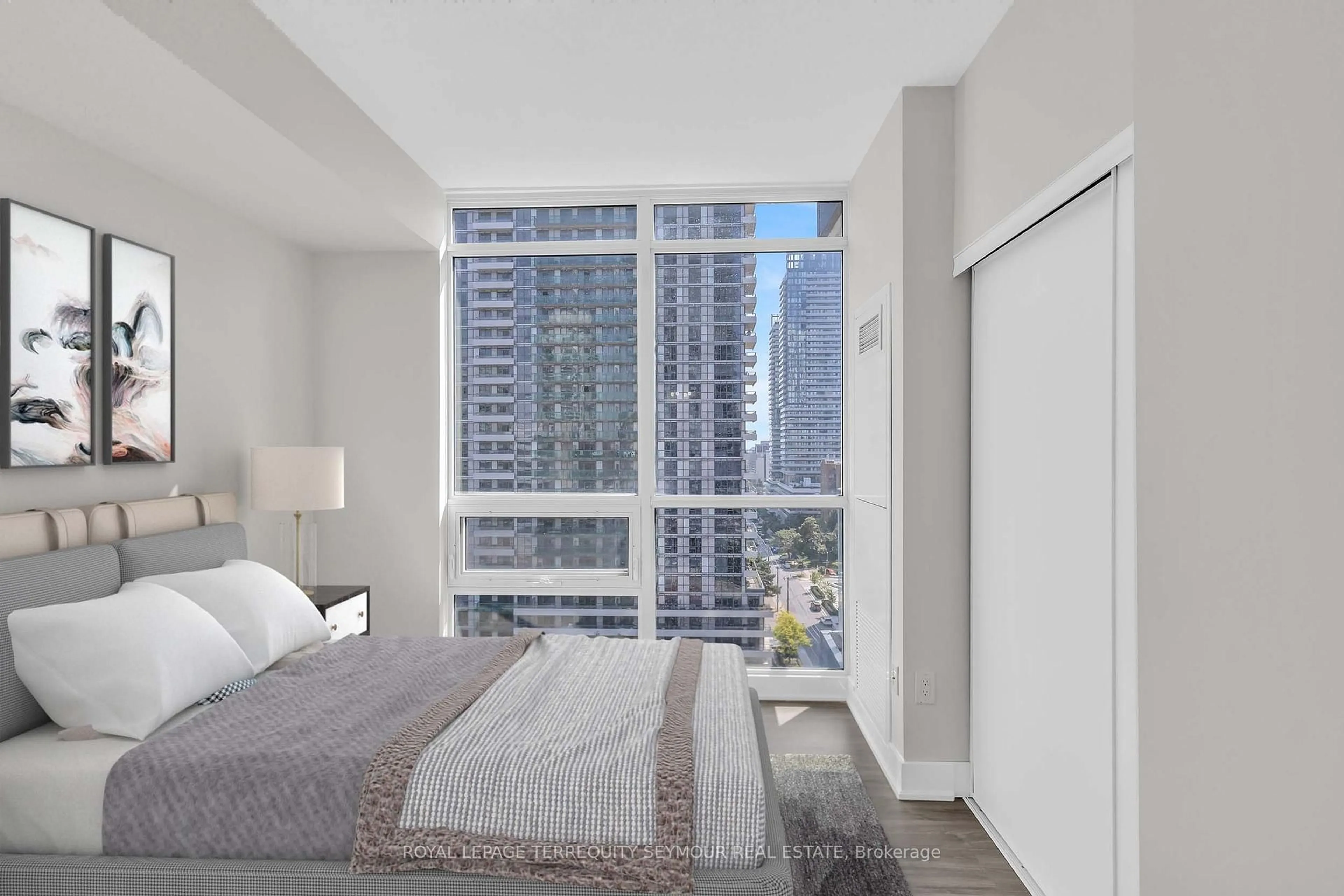 Bedroom with bed, unknown for 30 Roehampton Ave #1210, Toronto Ontario M4P 0B9