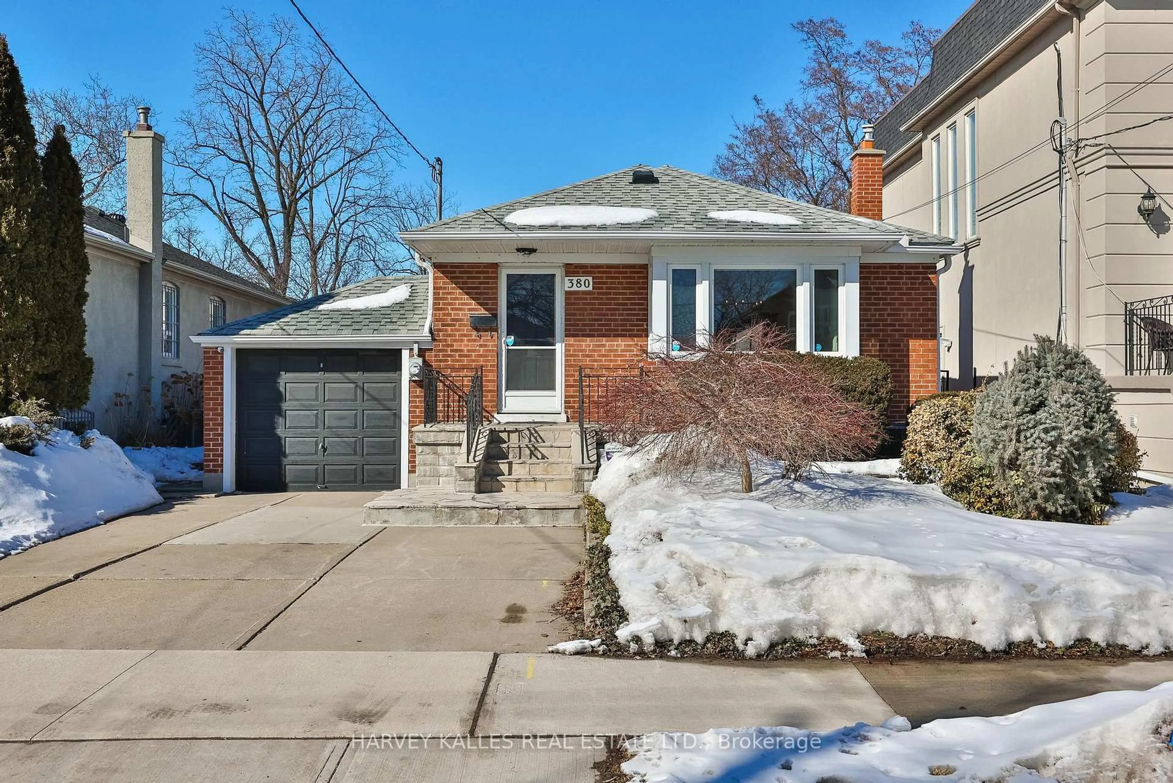 Home with brick exterior material, street for 380 Brooke Ave, Toronto Ontario M5M 2L6
