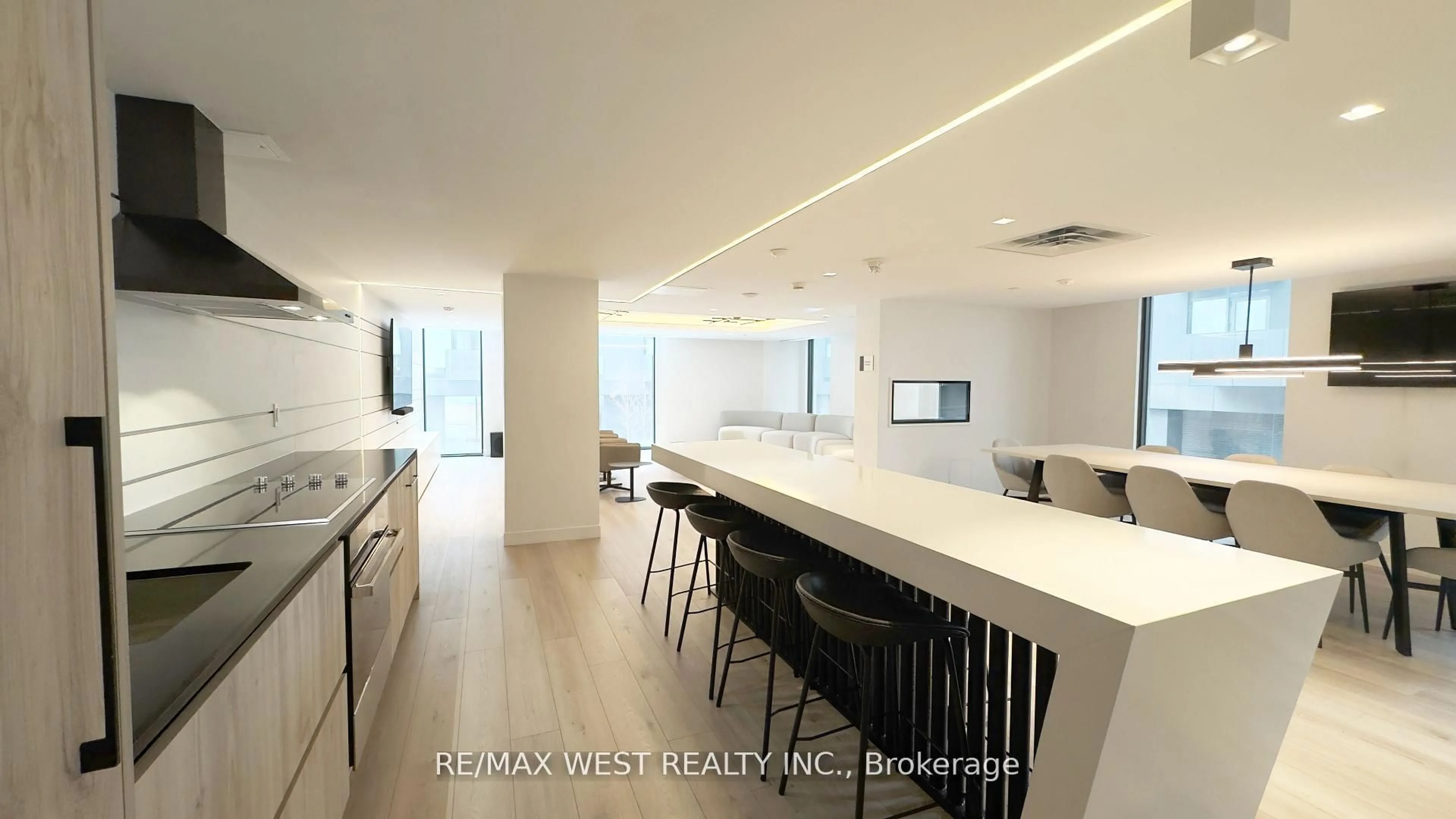 Open concept kitchen, unknown for 500 WILSON Ave #630, Toronto Ontario M3H 5Y9