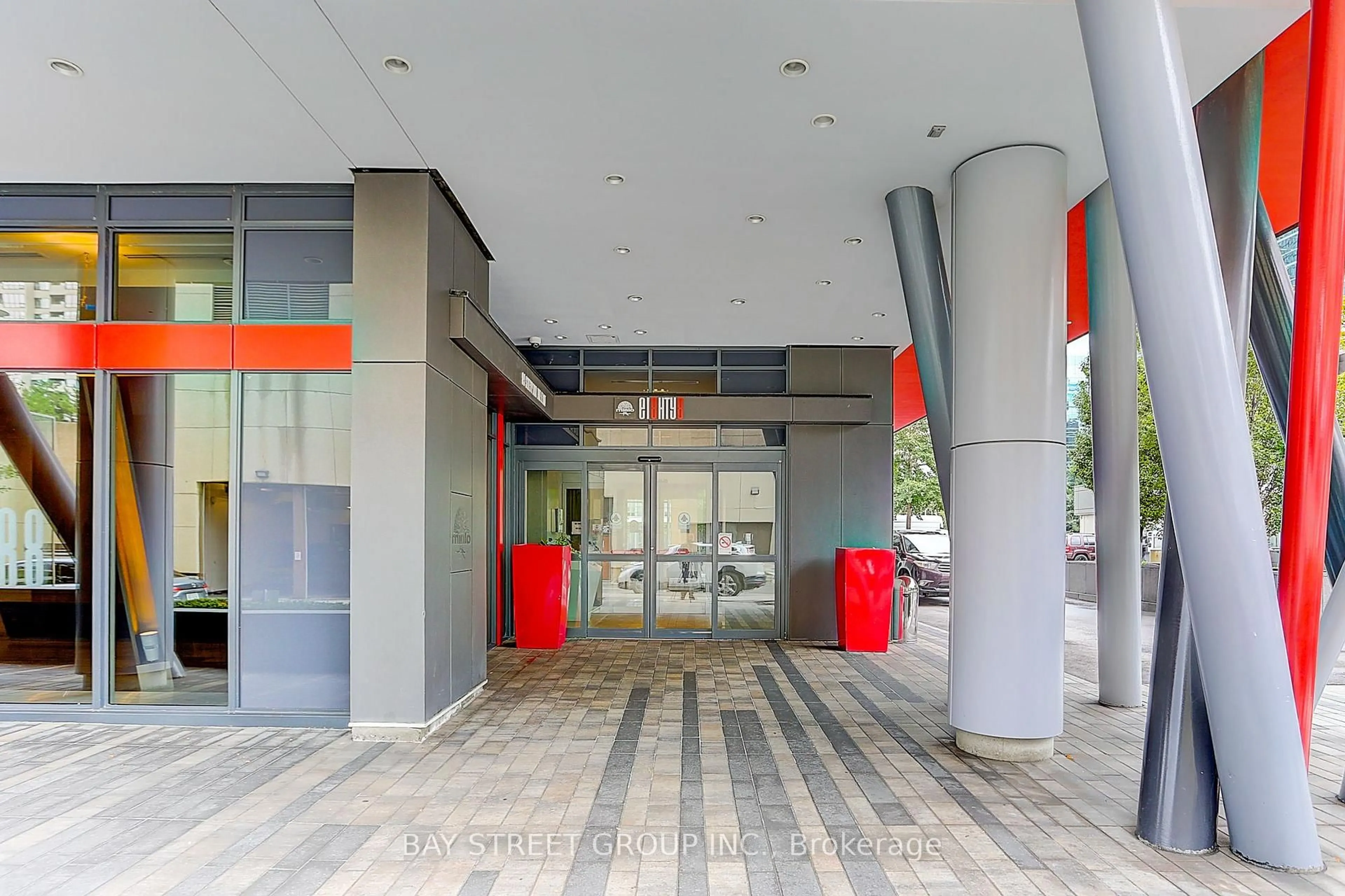 Indoor foyer for 88 Sheppard Ave #408, Toronto Ontario M2N 0G9