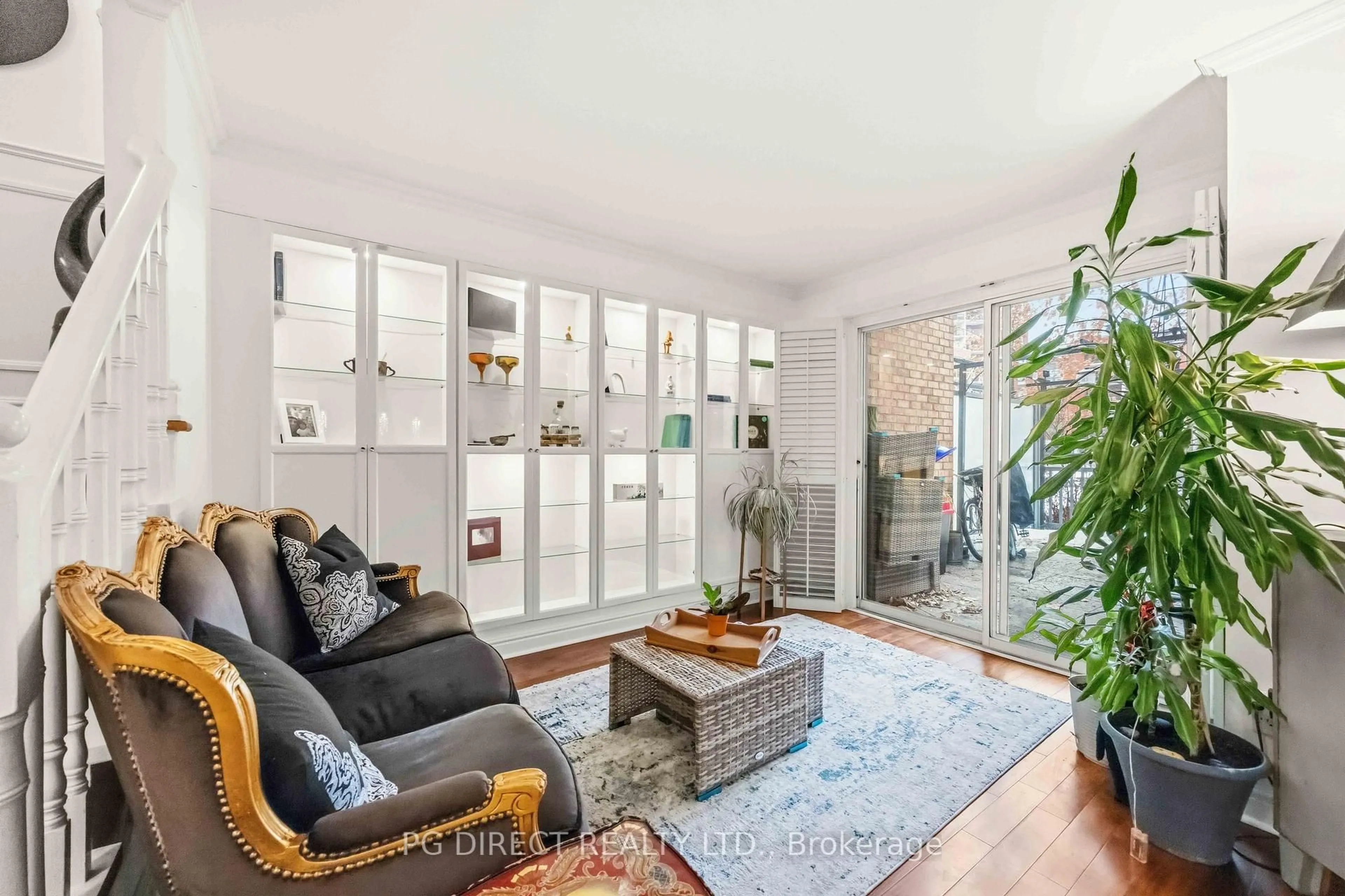 Living room with furniture, unknown for 60 Homewood Ave #112, Toronto Ontario M4Y 2X4