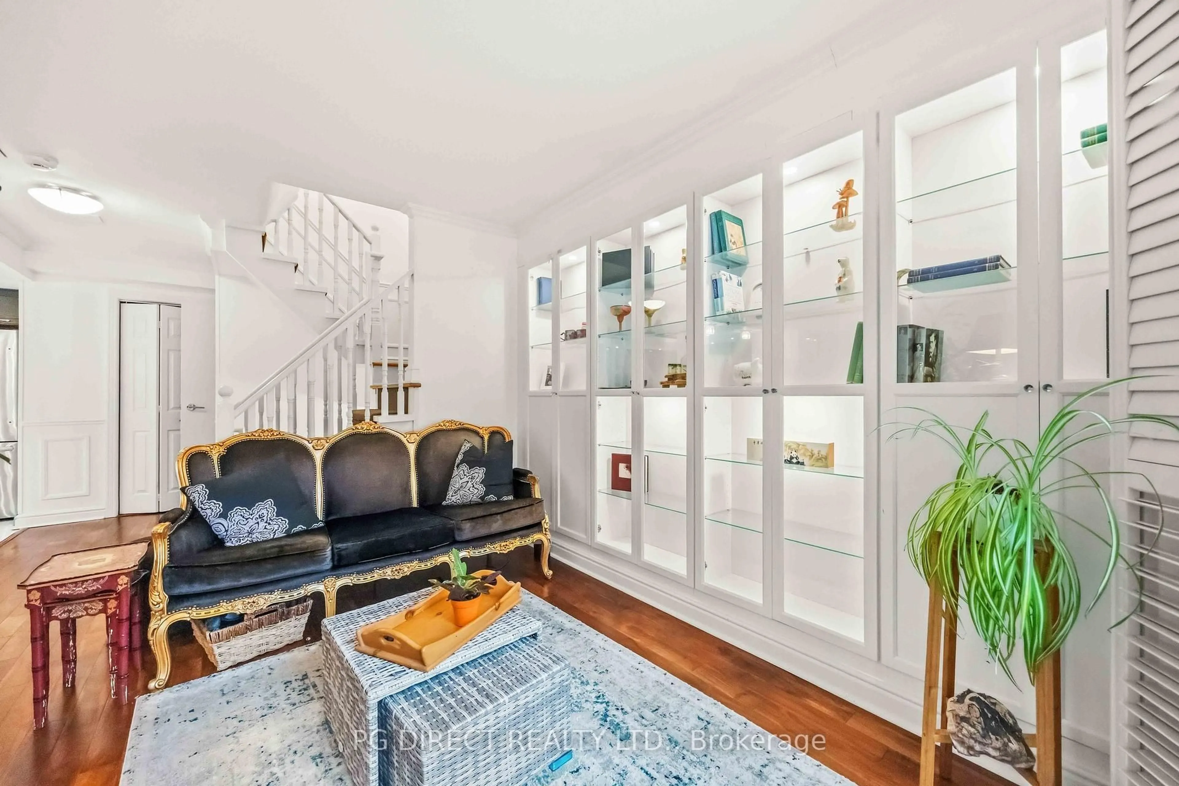 Living room with furniture, unknown for 60 Homewood Ave #112, Toronto Ontario M4Y 2X4