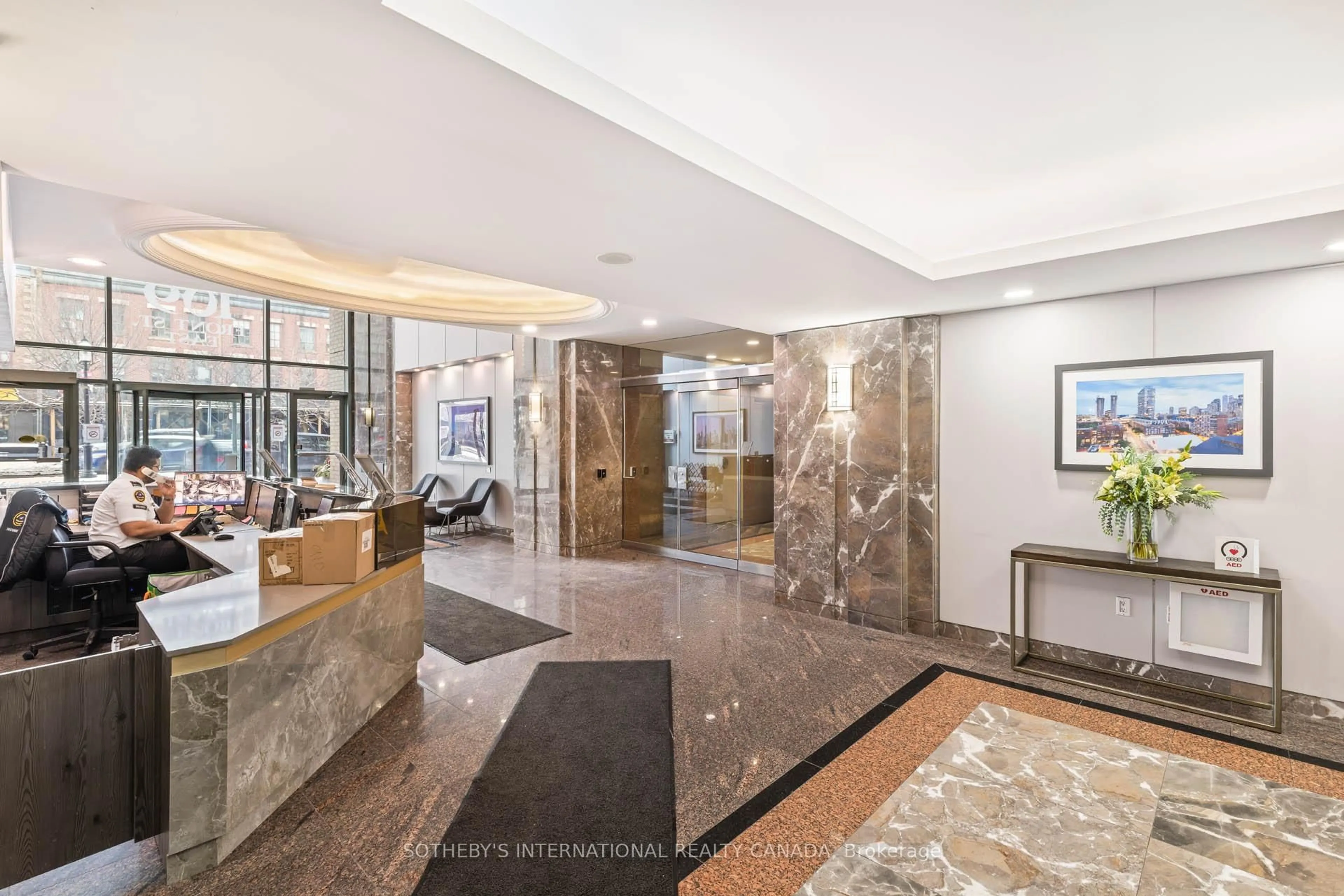 Lobby for 109 Front St #1014, Toronto Ontario M5A 4P7