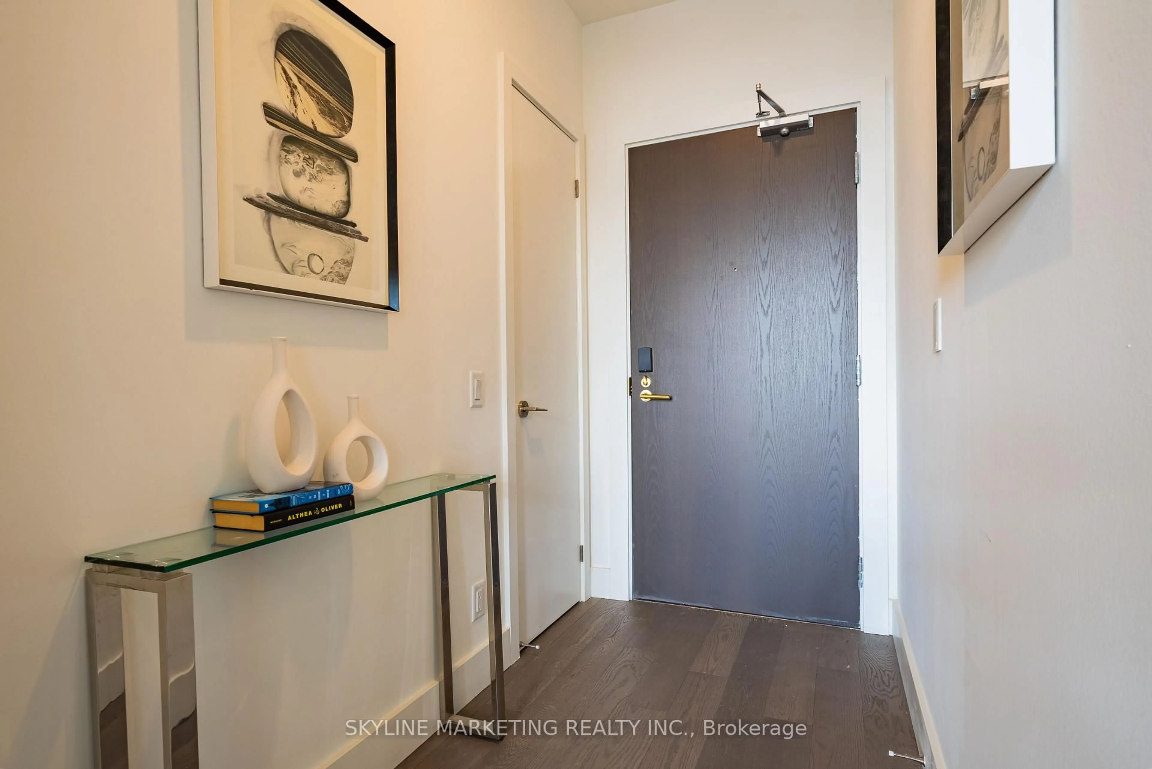 Indoor entryway for 6 Greenbriar Rd #1008, Toronto Ontario M2K 0H6