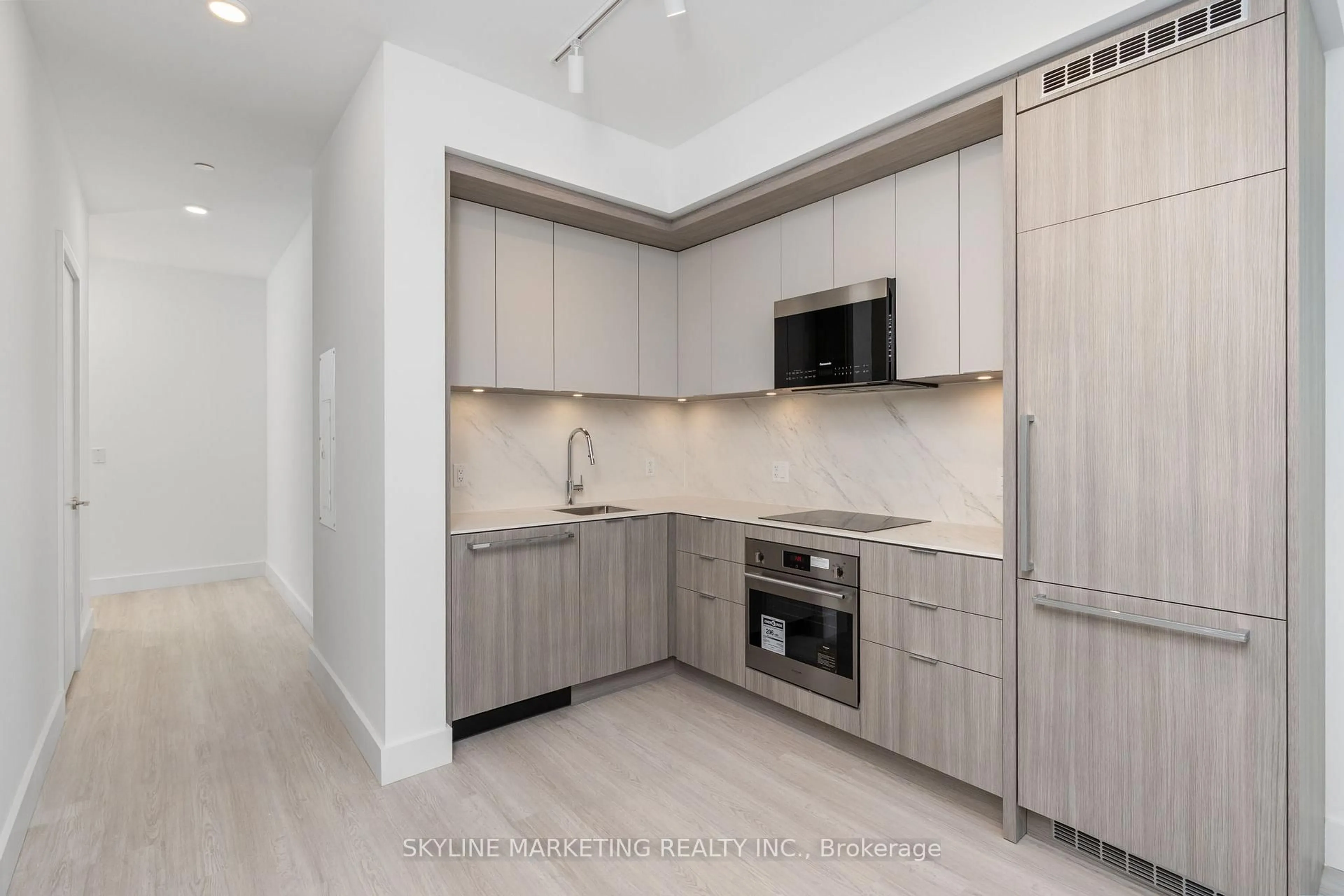 Standard kitchen, unknown for 6 Greenbriar Rd #210, Toronto Ontario M2K 0H6