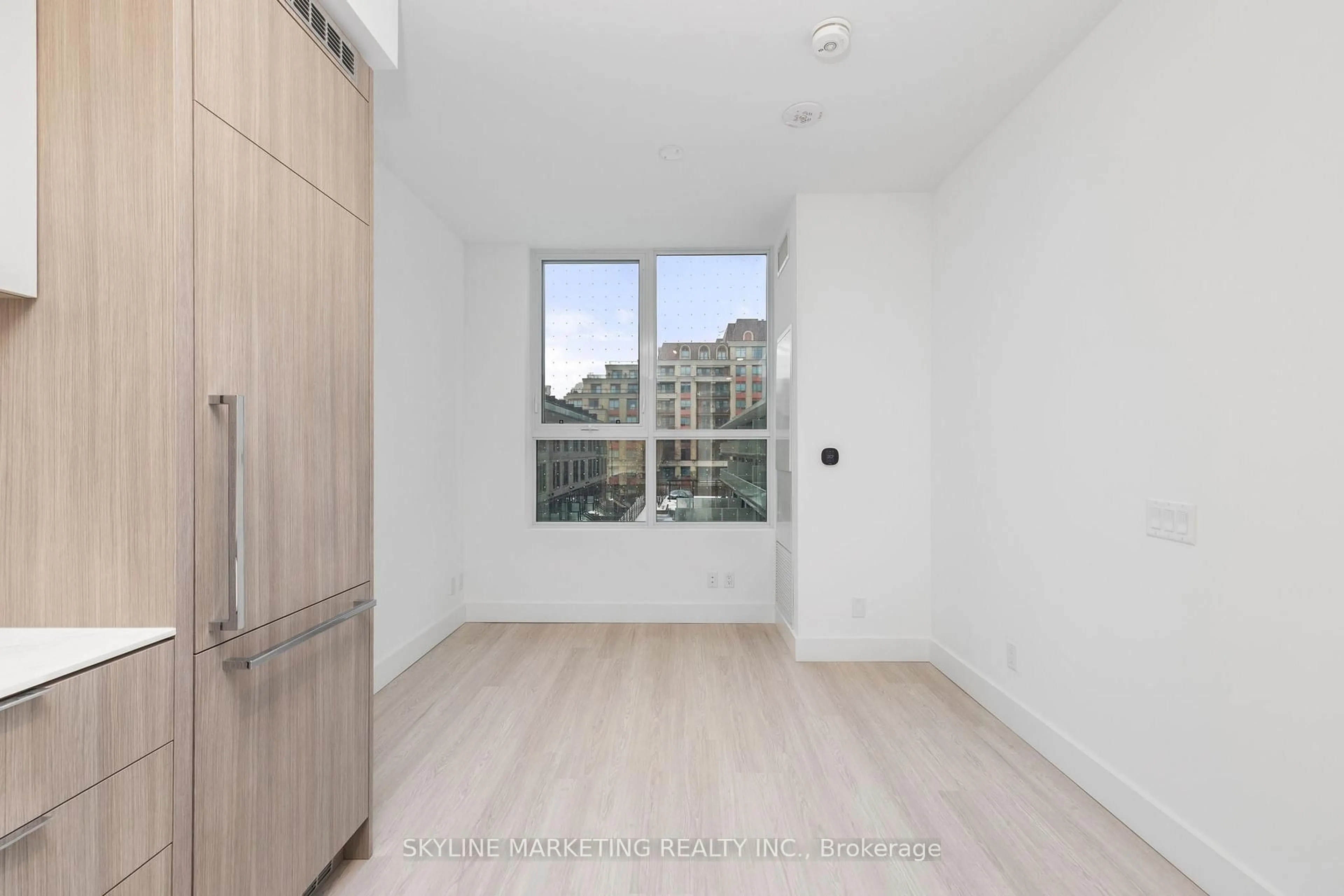 Unknown for 6 Greenbriar Rd #210, Toronto Ontario M2K 0H6