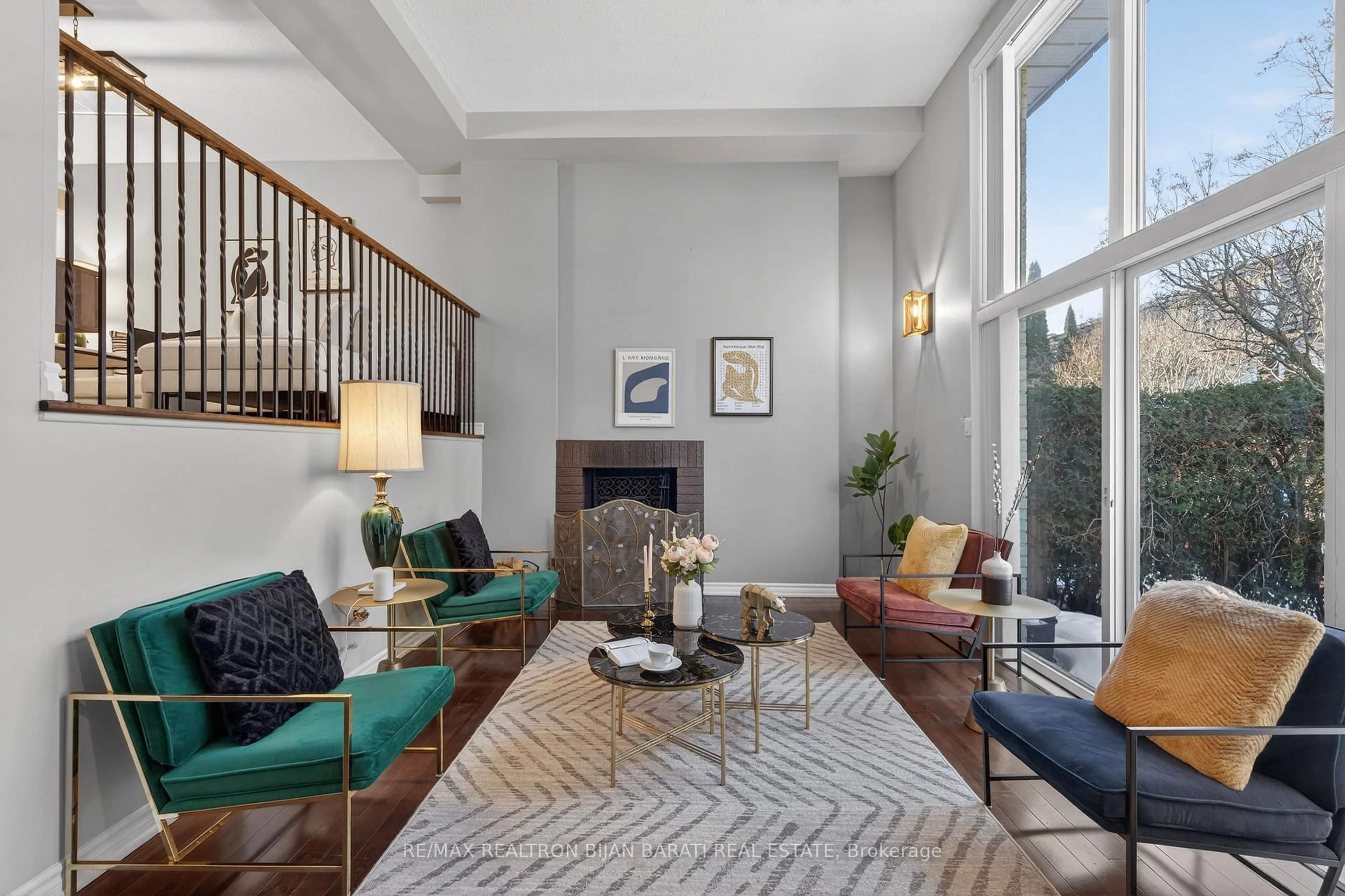 Living room with furniture, unknown for 79 Scenic Mill Way, Toronto Ontario M2L 1S9