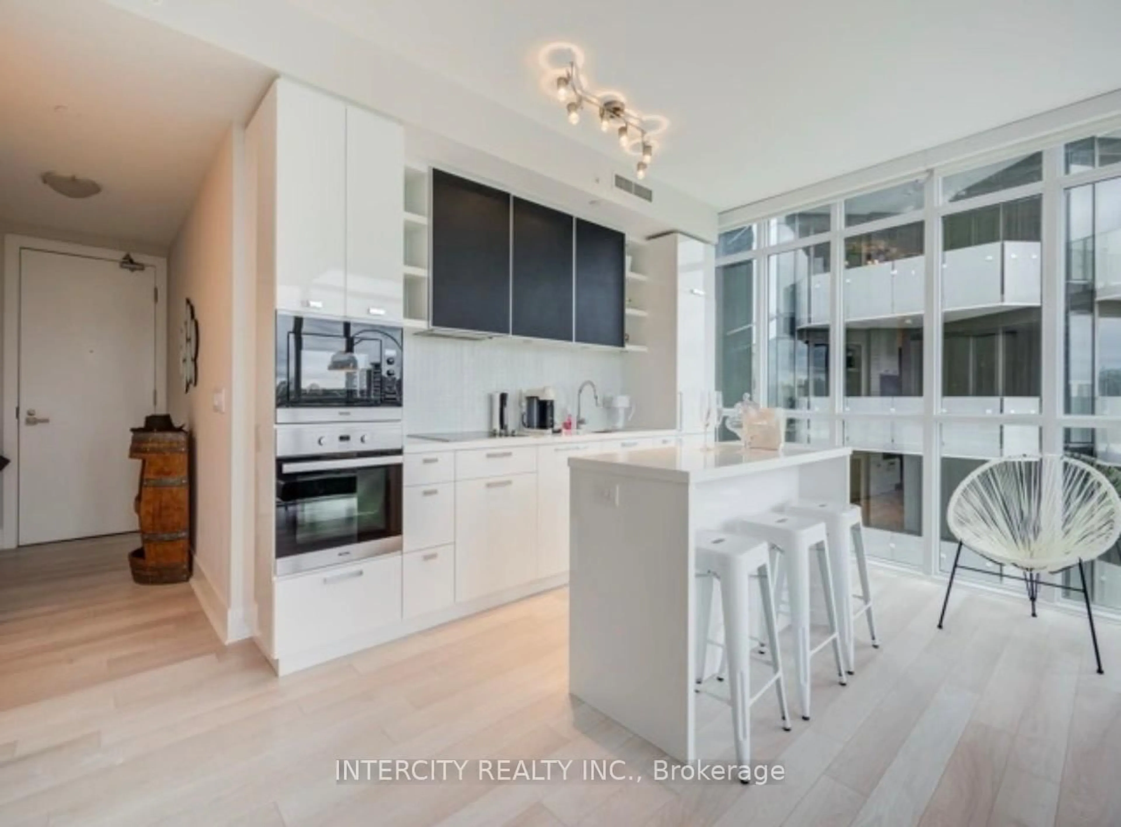 Contemporary kitchen, ceramic/tile floor for 32 Davenport Rd #1802, Toronto Ontario M5R 1H3