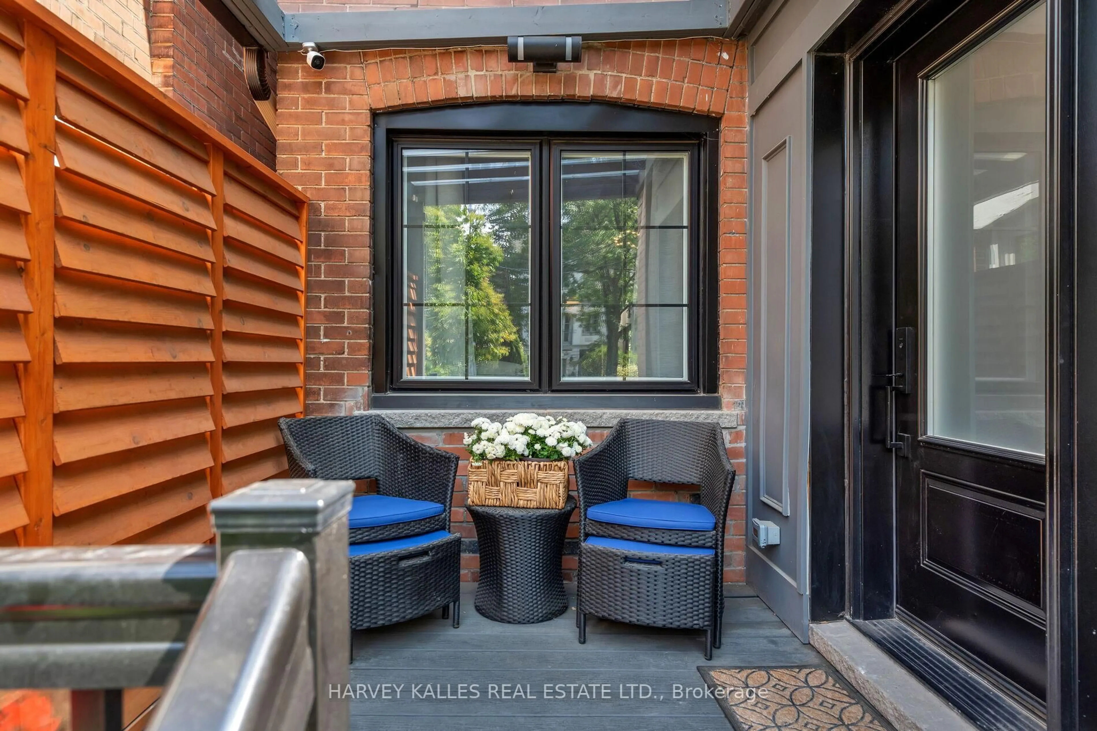 Patio, street for 39 Standish Ave, Toronto Ontario M4W 3B2