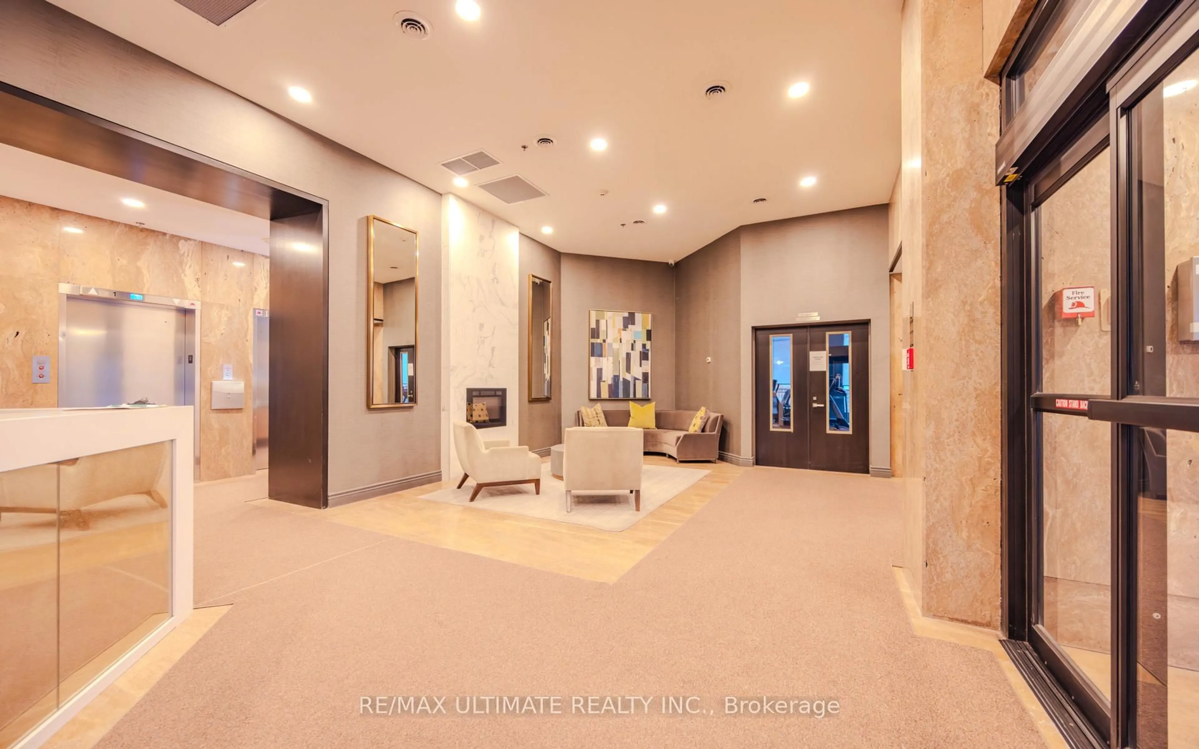 Indoor foyer for 240 Heath St #201, Toronto Ontario M5P 3L5