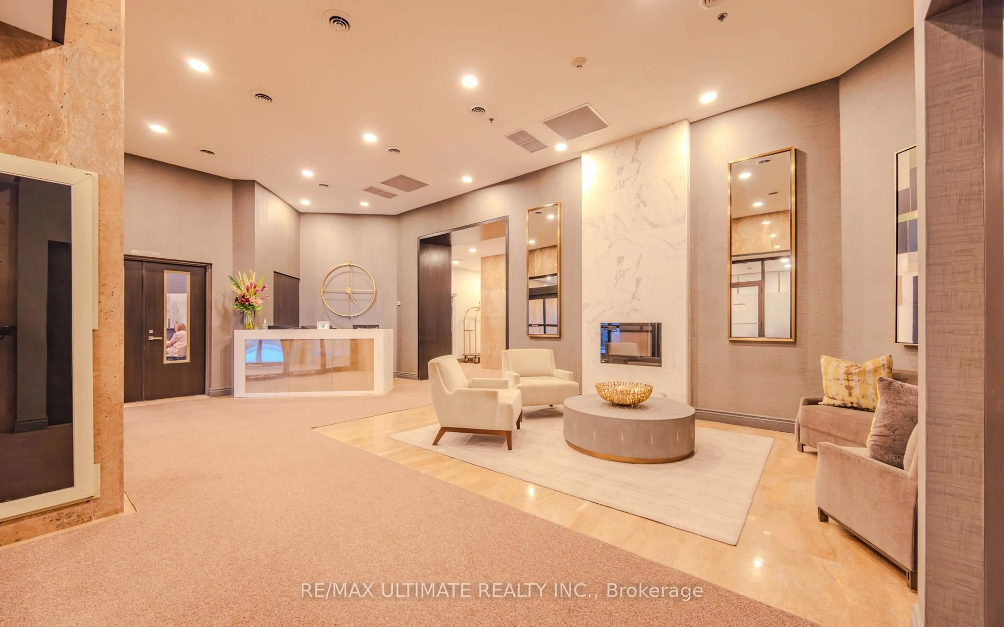 Lobby for 240 Heath St #201, Toronto Ontario M5P 3L5