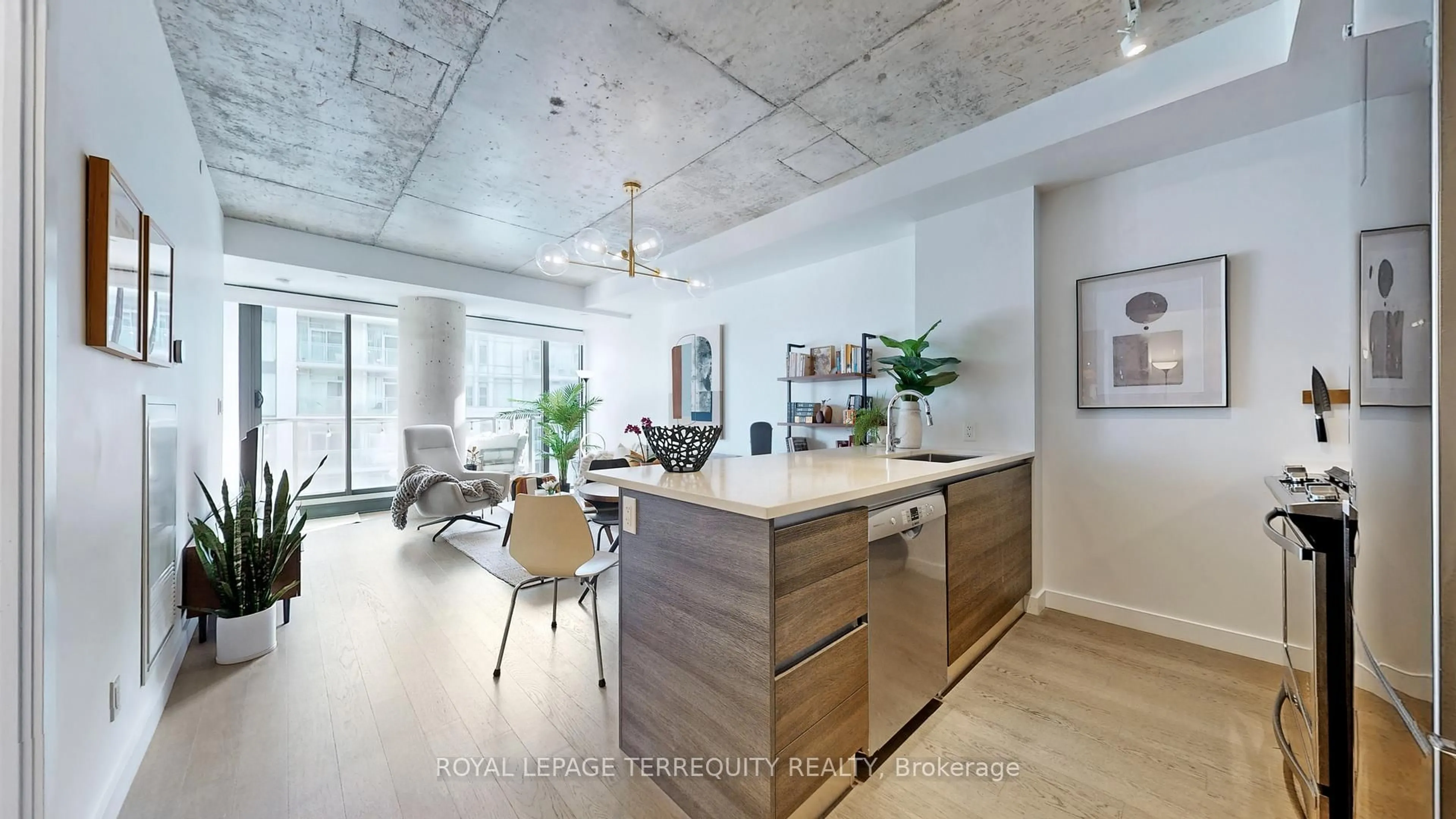 Open concept kitchen, unknown for 111 Bathurst St #1313, Toronto Ontario M5V 0M9