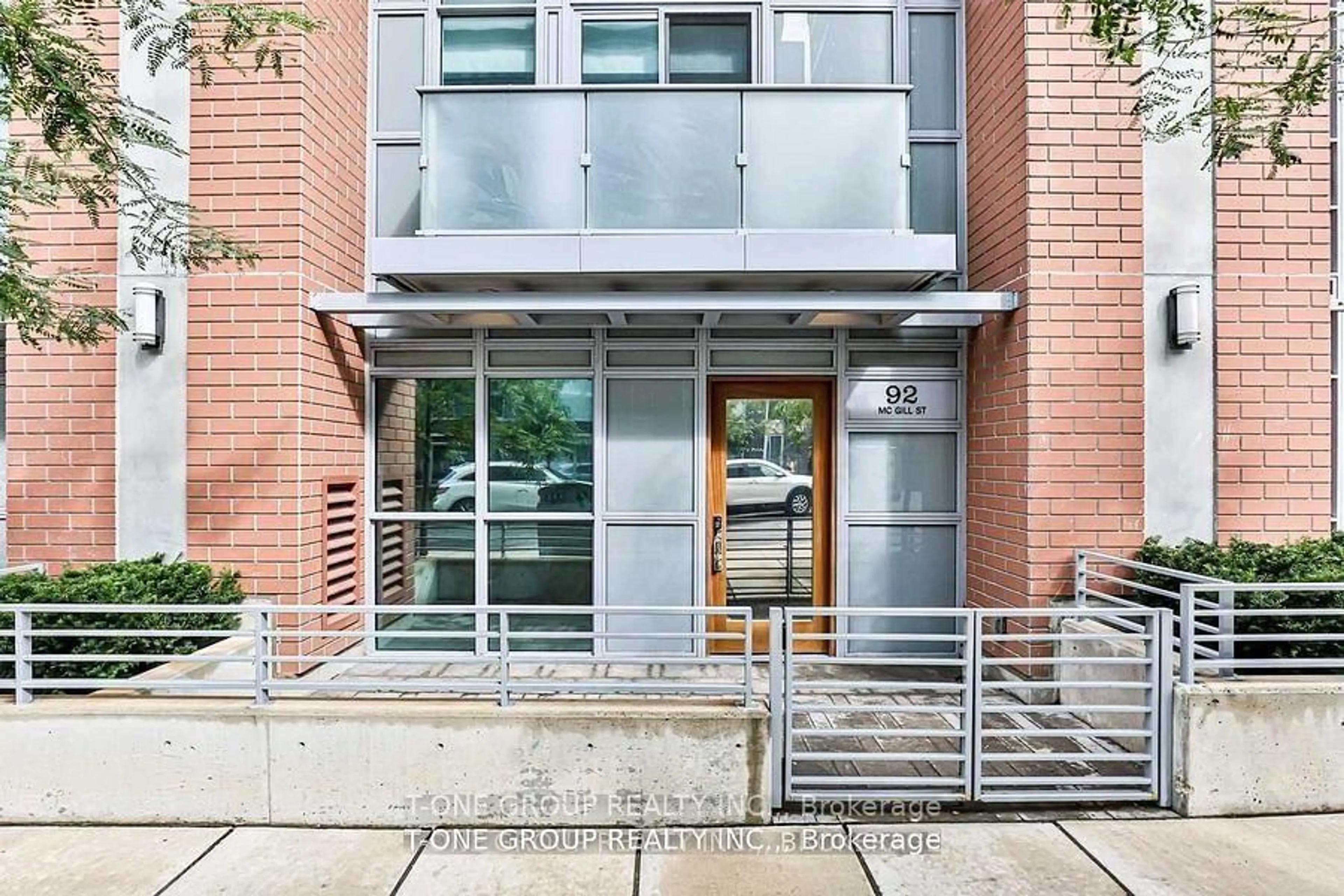 Unknown for 92 McGill St, Toronto Ontario M5B 0B5