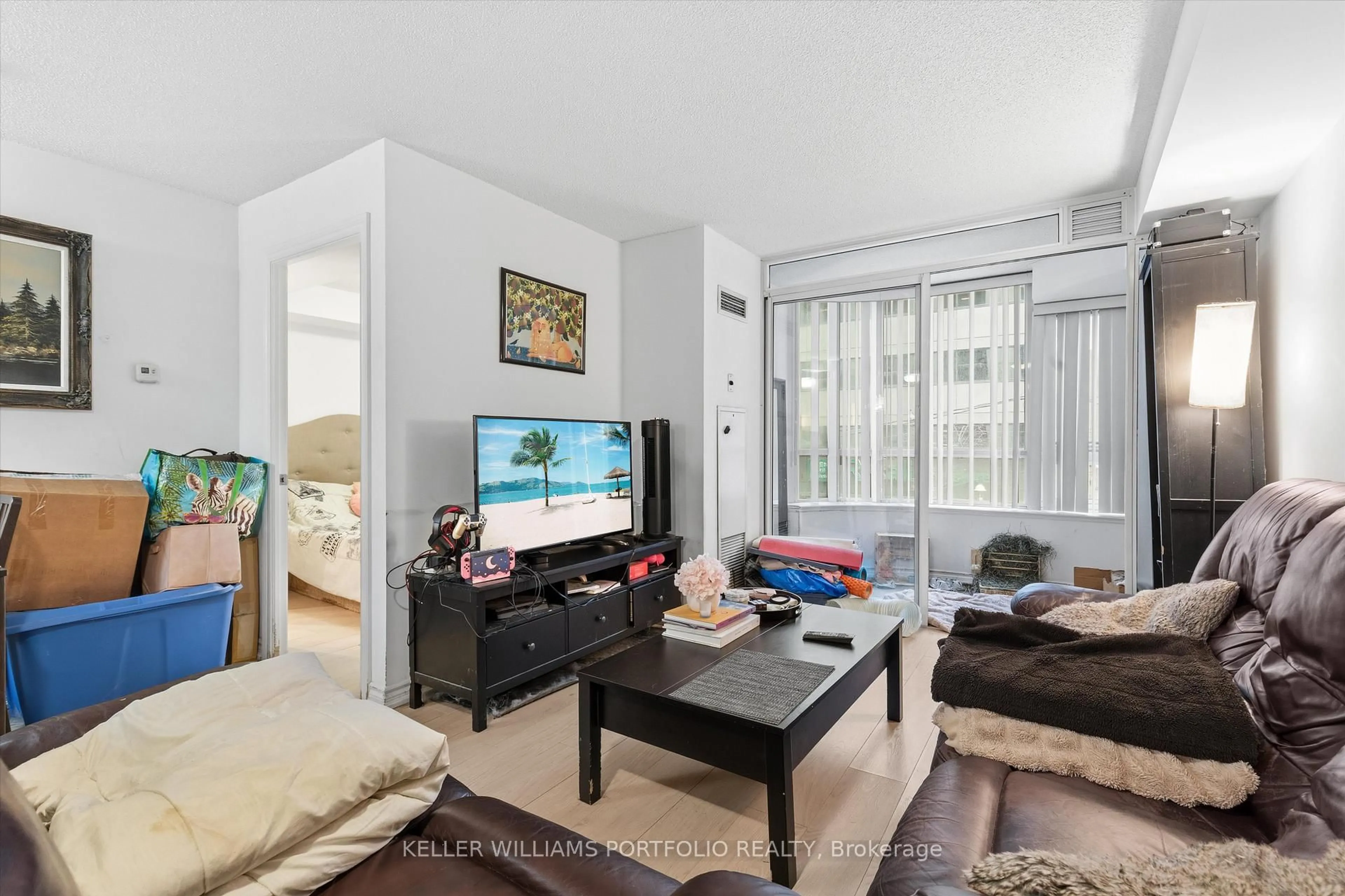 Living room with furniture, unknown for 801 Bay St #205, Toronto Ontario M5S 1Y9
