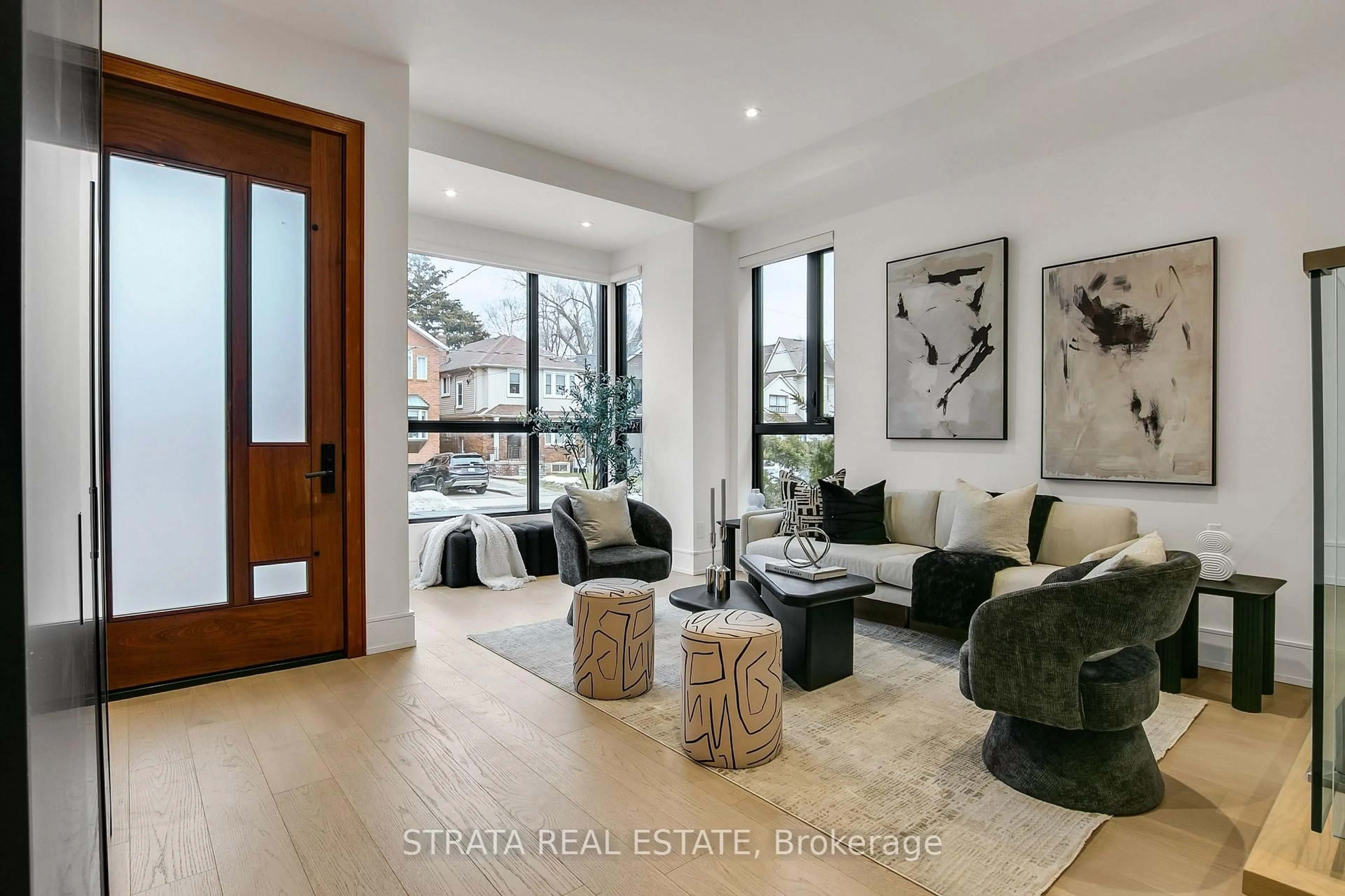 Unknown for 354 Cleveland St, Toronto Ontario M4S 2W9