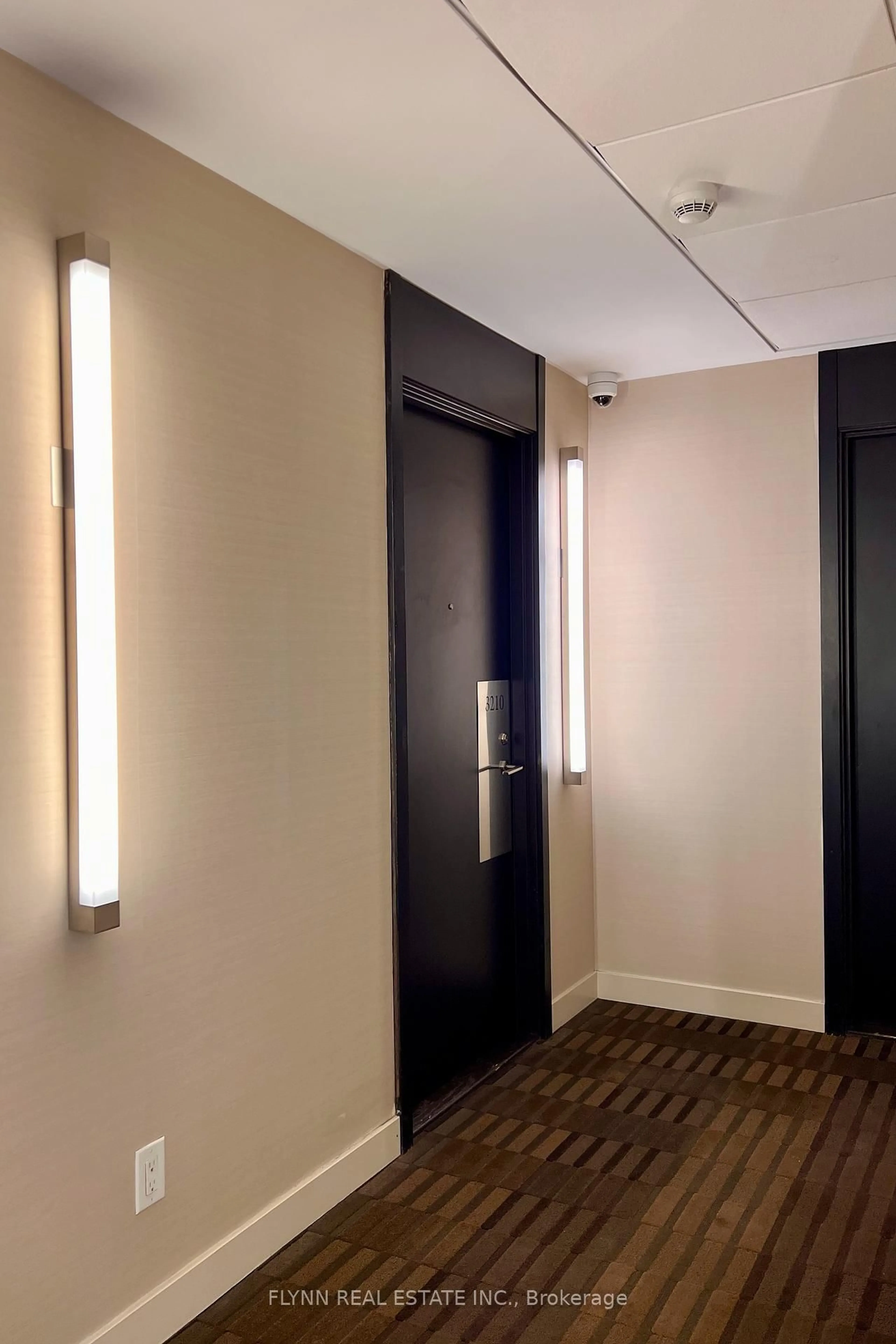 Indoor foyer for 2 Anndale Dr #3210, Toronto Ontario M2N 0G5