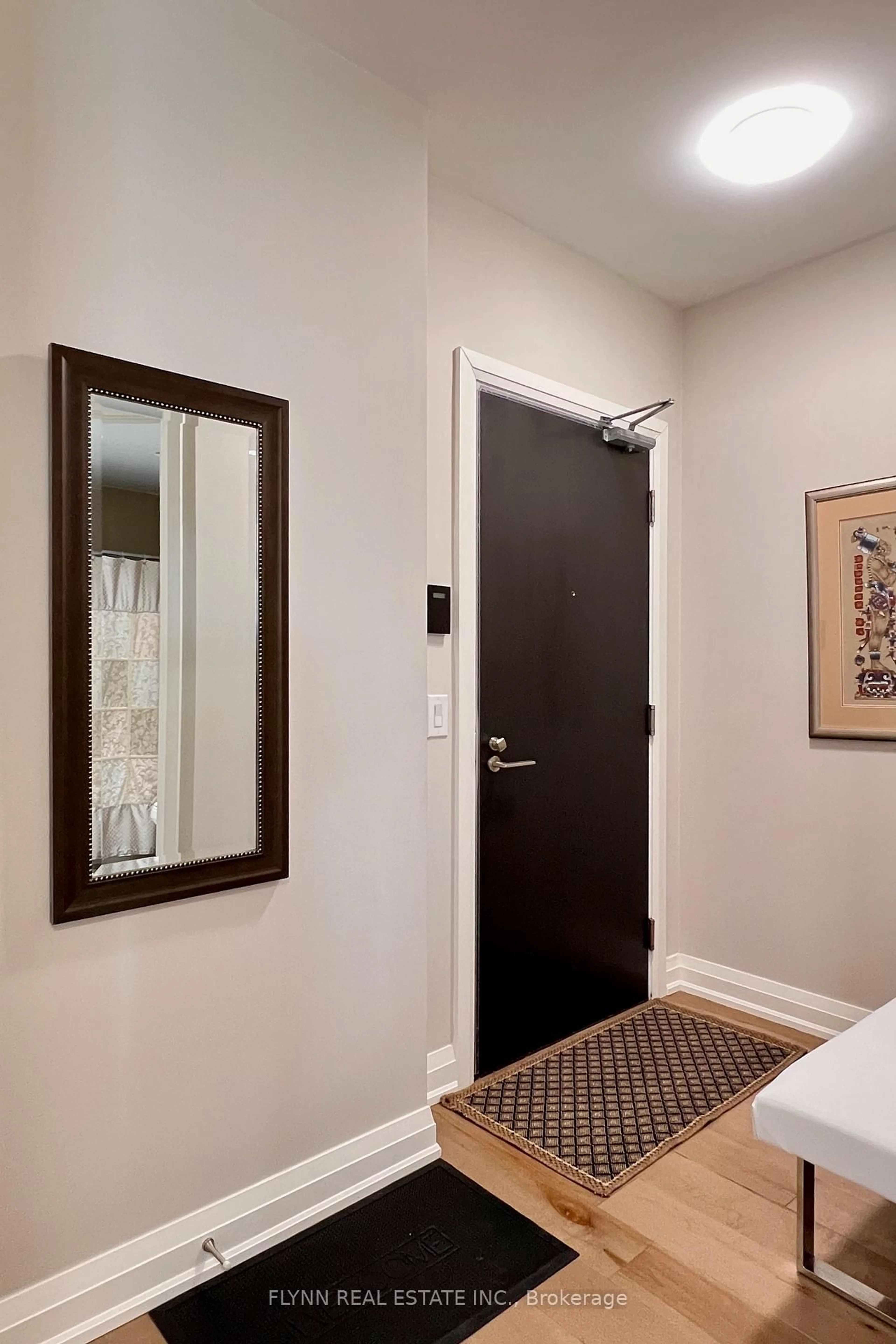 Indoor entryway for 2 Anndale Dr #3210, Toronto Ontario M2N 0G5