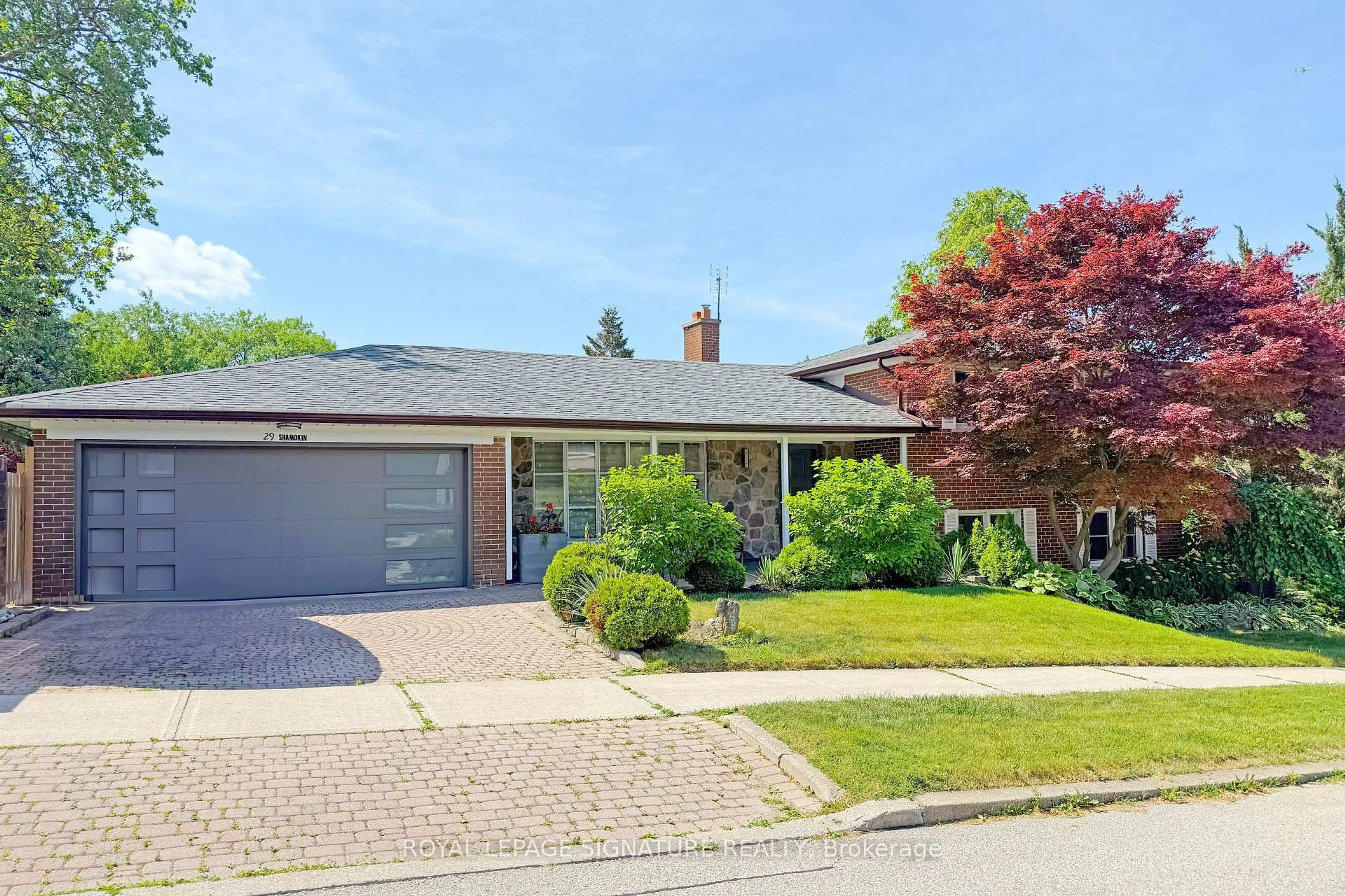 Home with brick exterior material, street for 29 Shamokin Dr, Toronto Ontario M3A 3H7