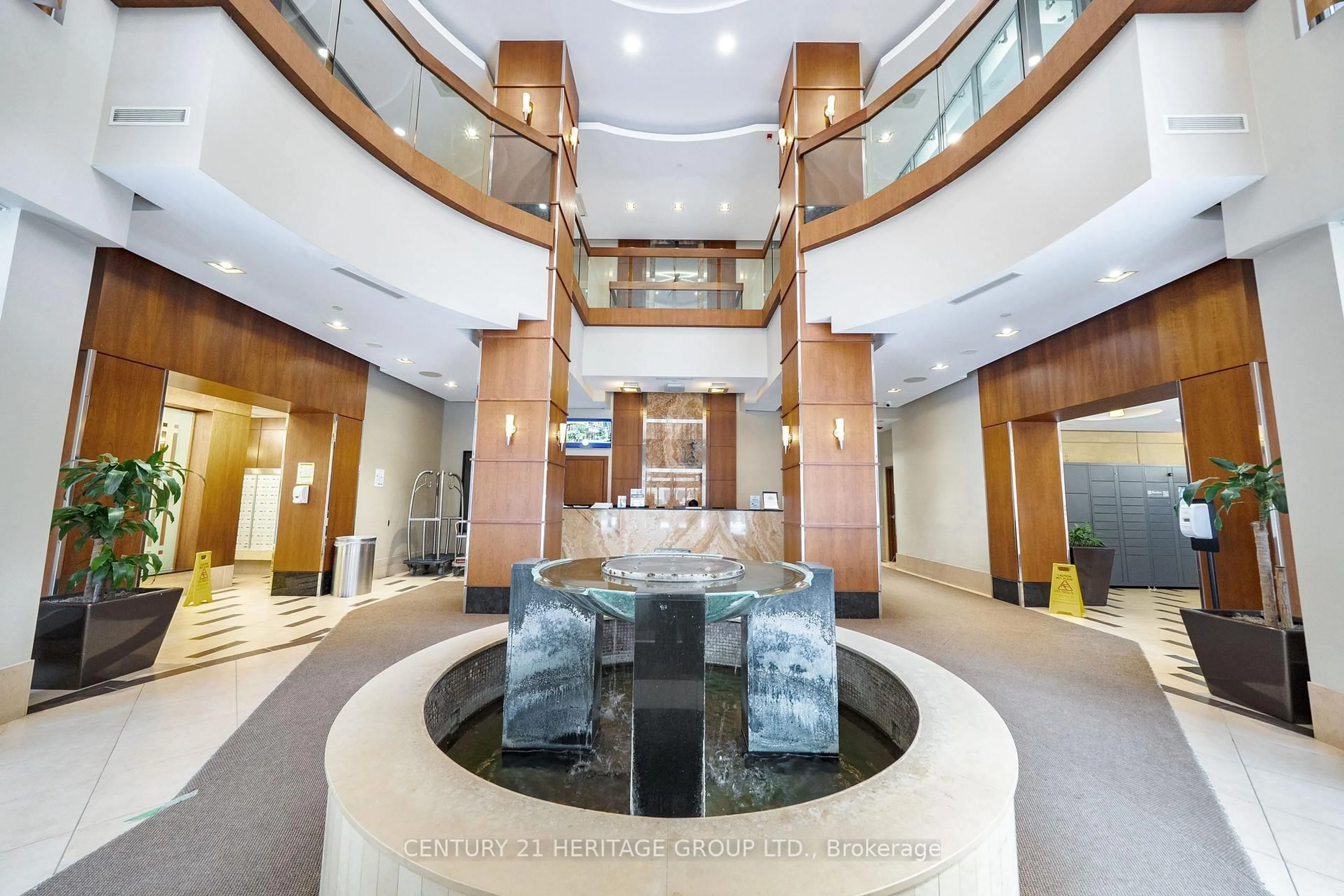 Indoor foyer for 10 Northtown Way #1111, Toronto Ontario M3H 5S9