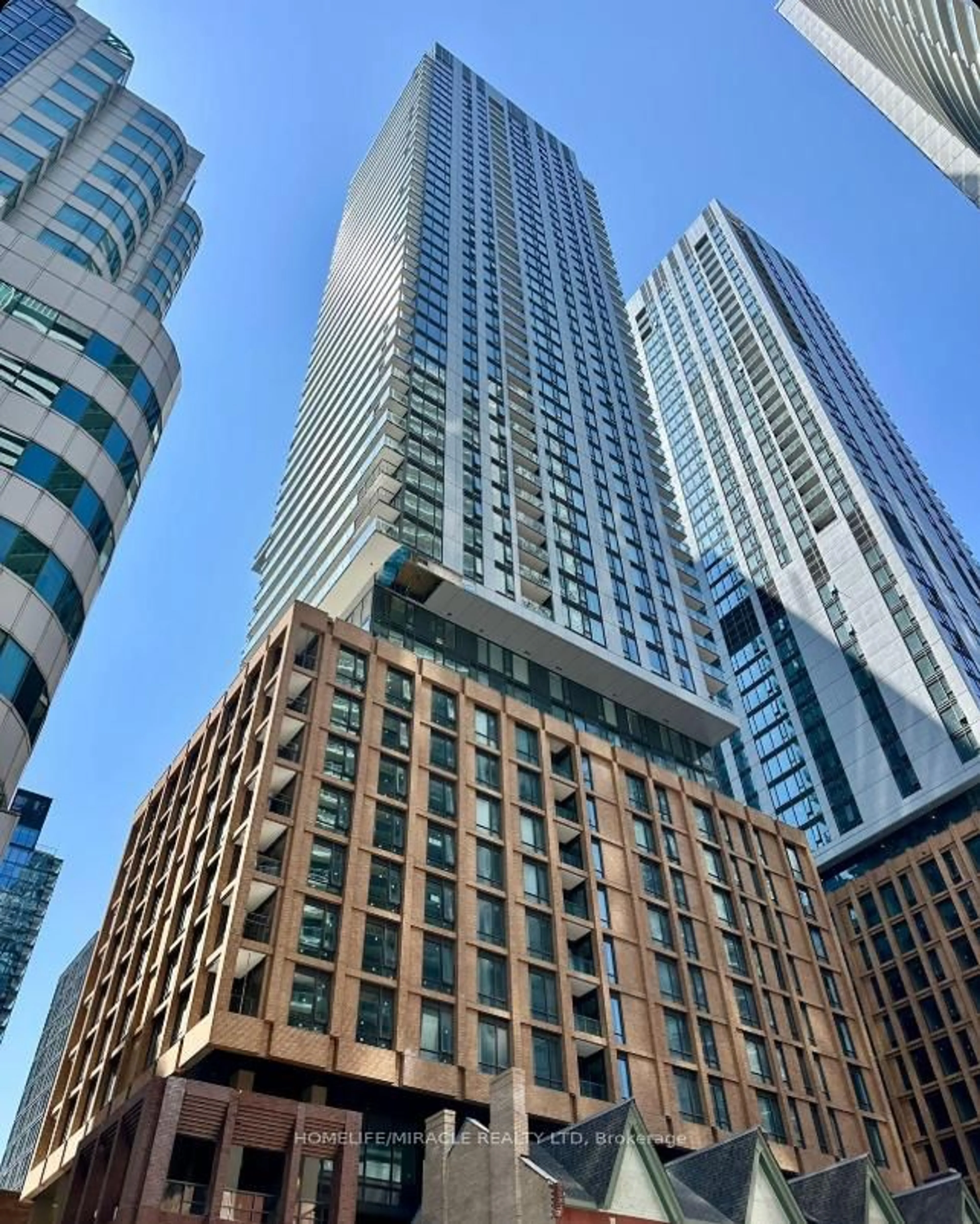 Unknown for 8 Widmer St #3715, Toronto Ontario M5V 0W6