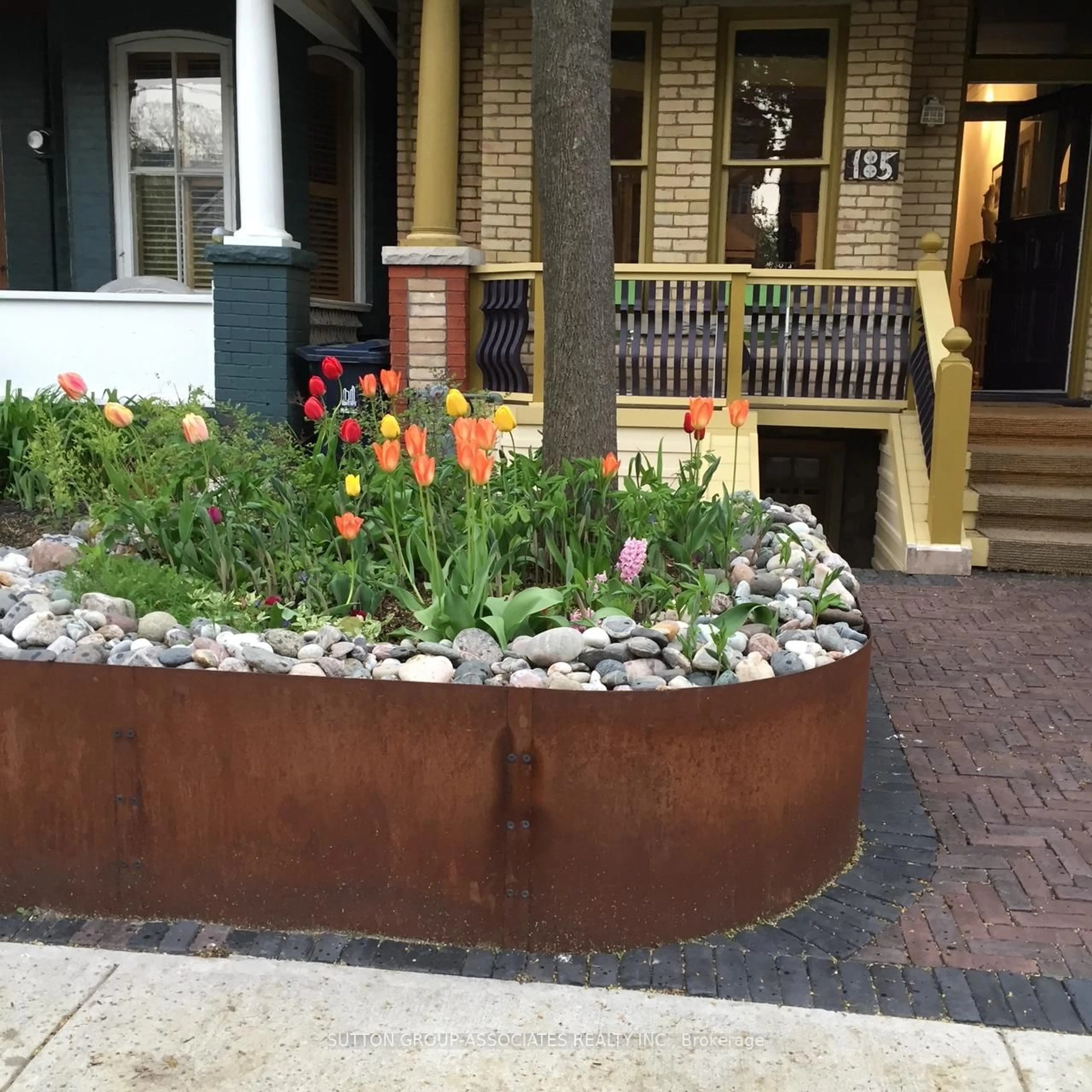 Unknown for 185 Major St, Toronto Ontario M5S 2L4