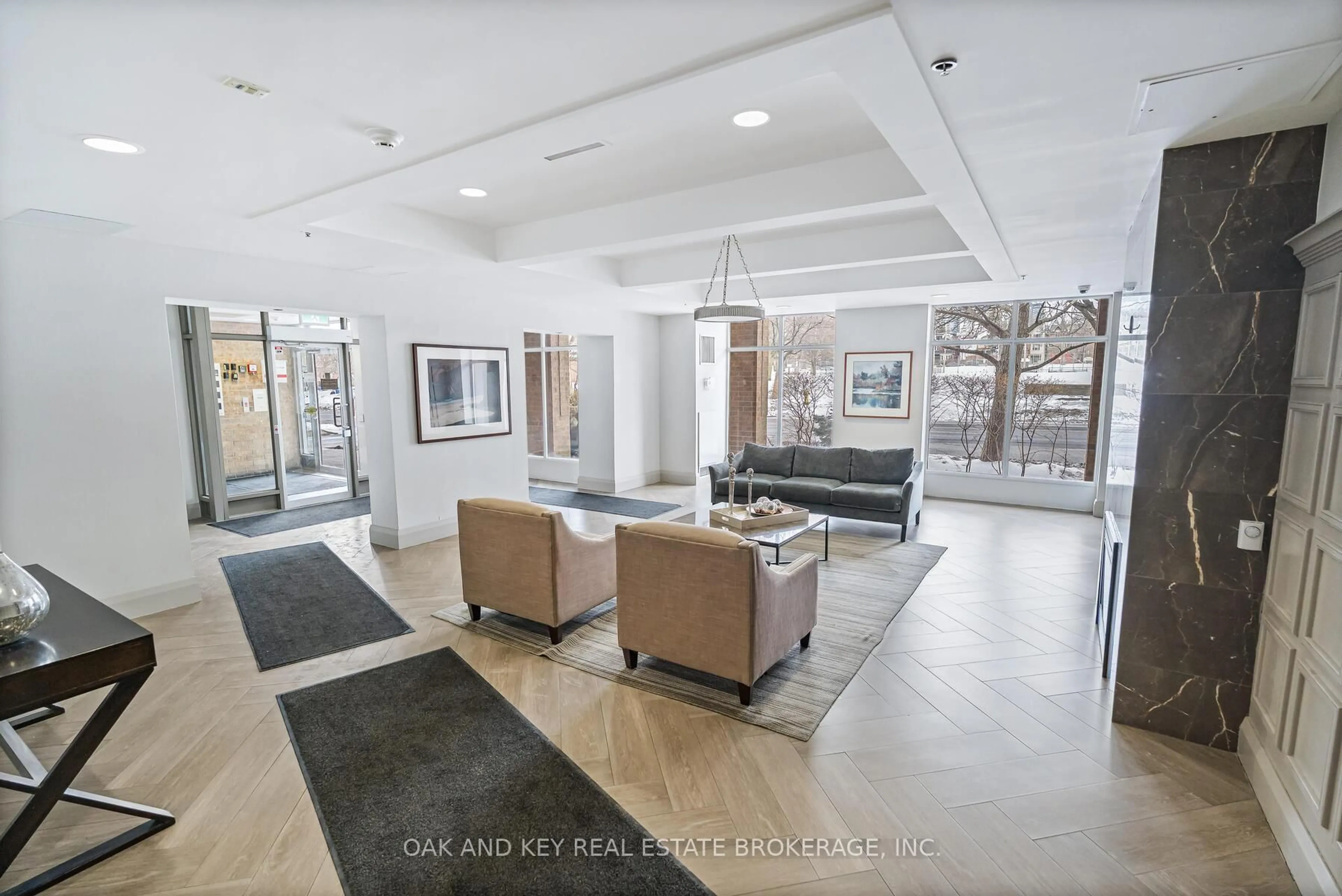 Lobby for 245 Davisville Ave #613, Toronto Ontario M4S 3H4