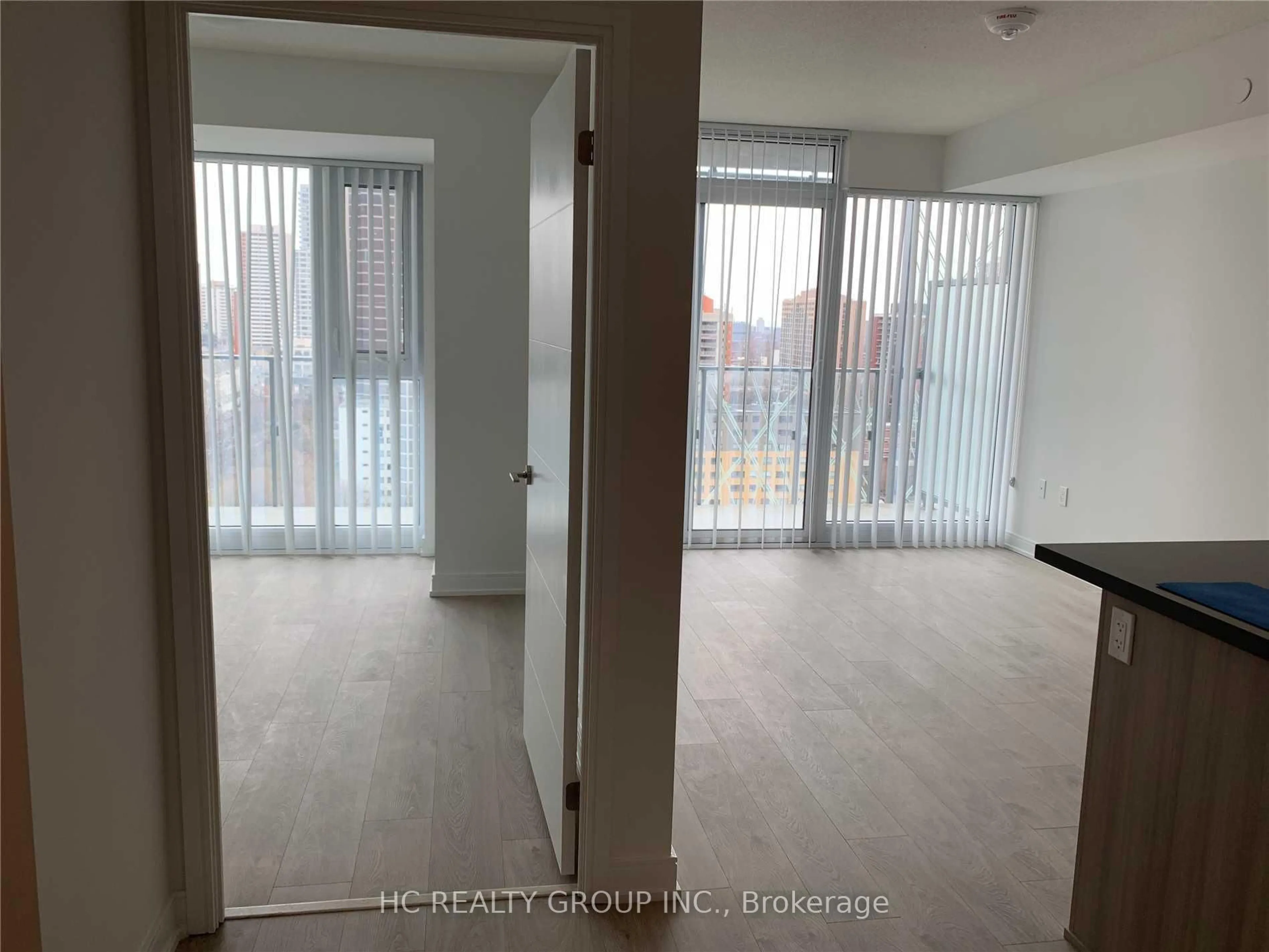 A pic of a room for 50 Wellesley St #1907, Toronto Ontario M4Y 0C8