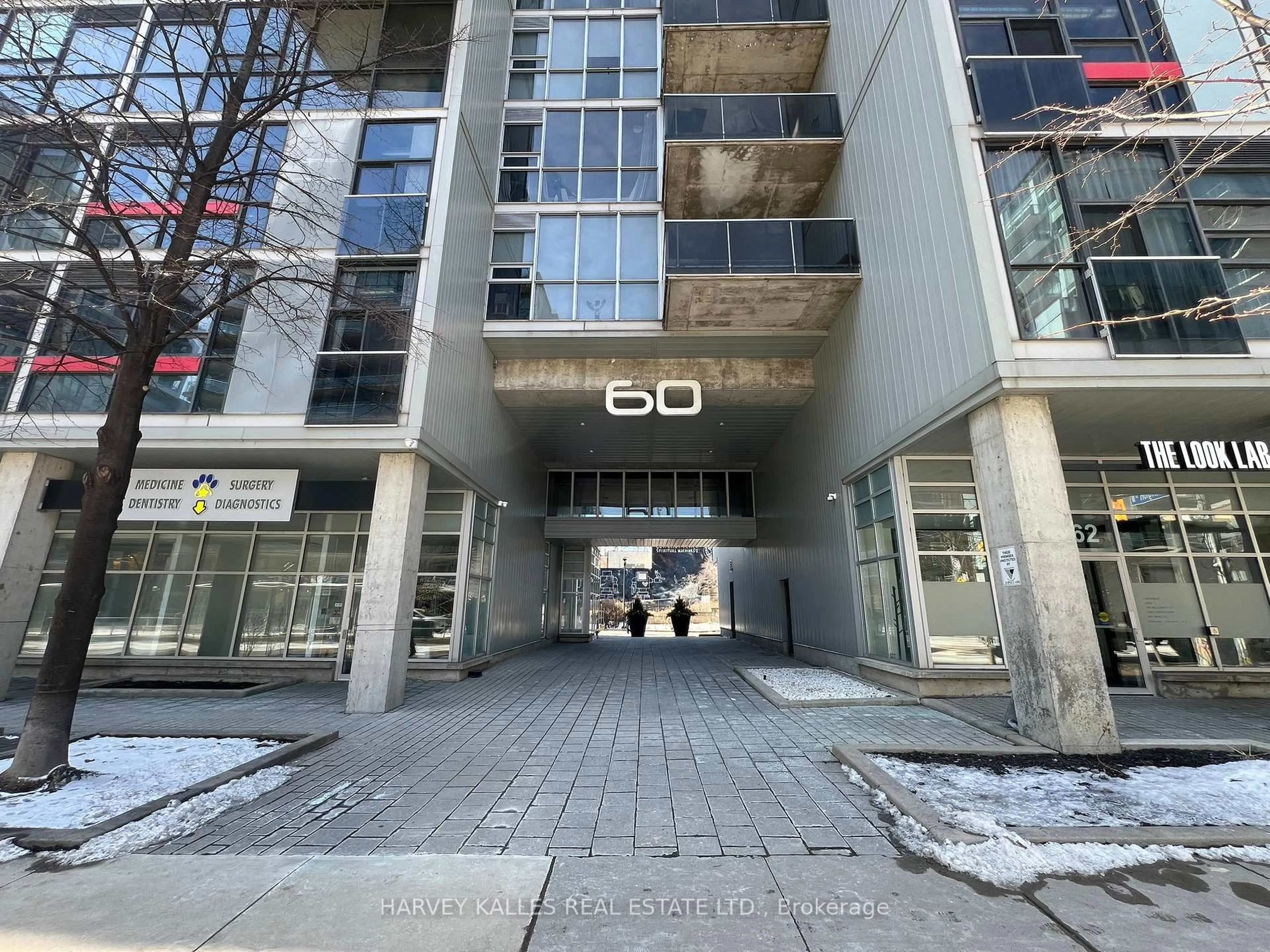 Indoor foyer for 60 Bathurst St #601, Toronto Ontario M5V 2P4