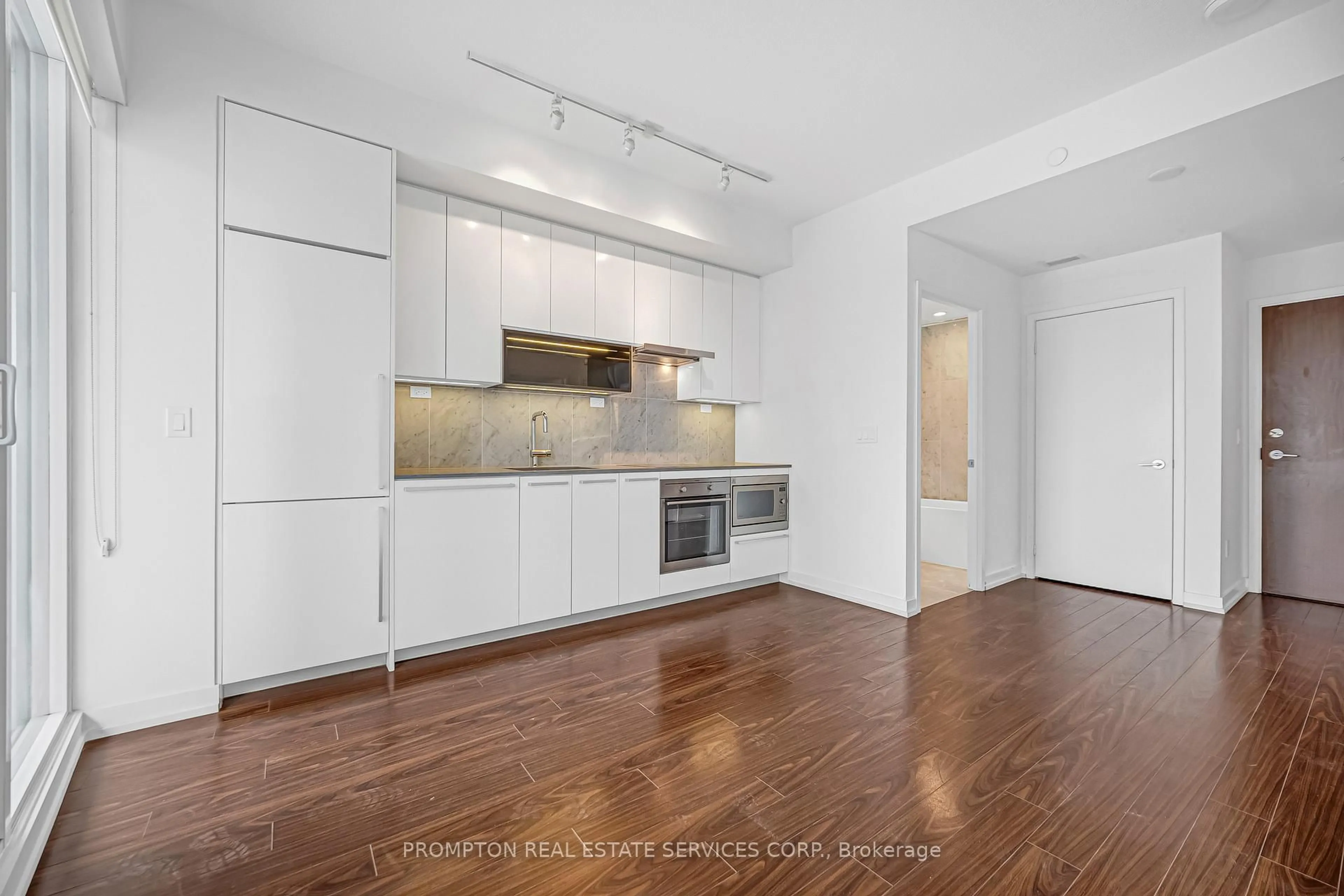 Standard kitchen, unknown for 115 McMahon Dr #2507, Toronto Ontario M2K 0E3