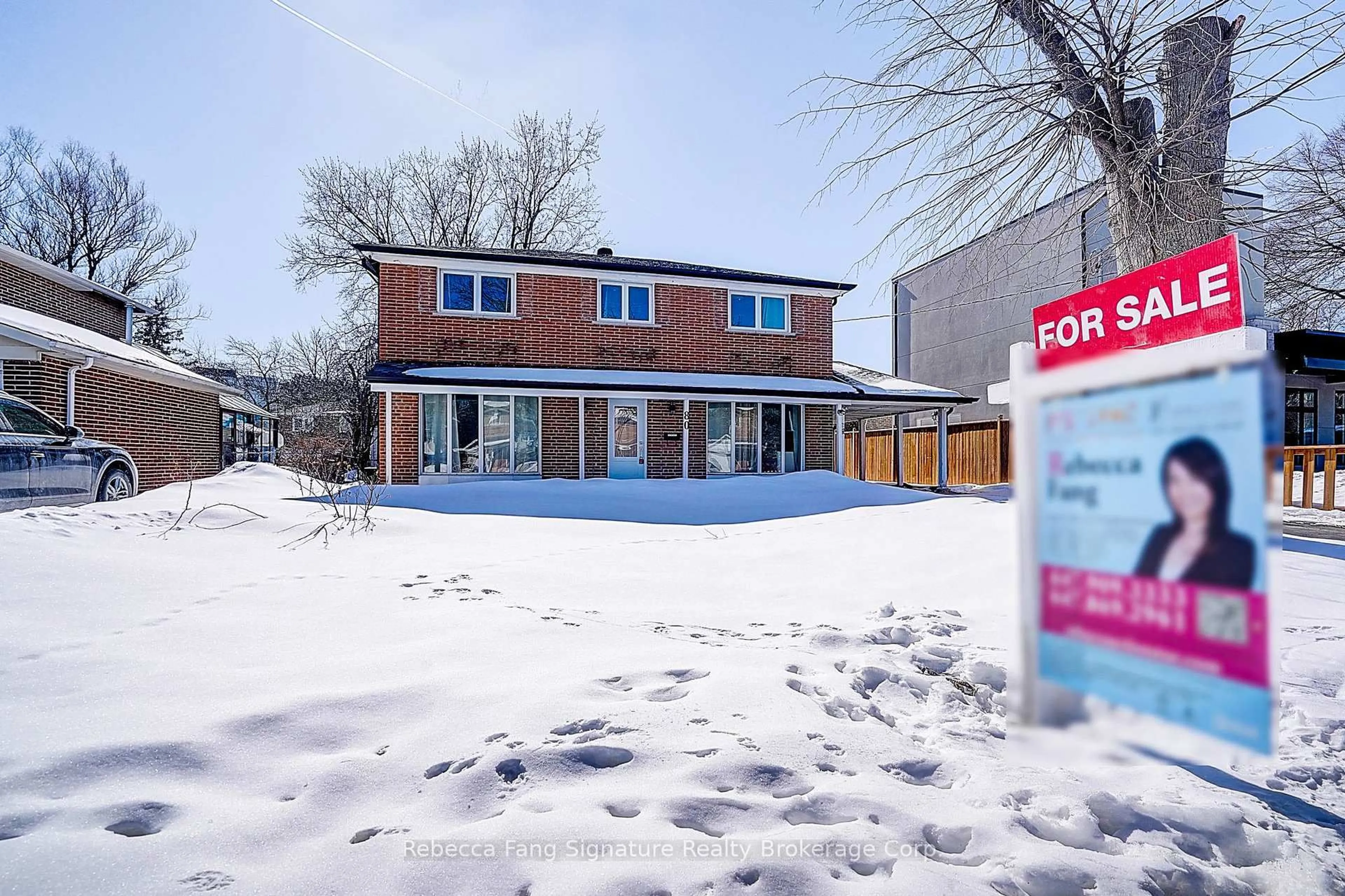 A pic from outside/outdoor area/front of a property/back of a property/a pic from drone, street for 80 Kingslake Rd, Toronto Ontario M2J 3E5