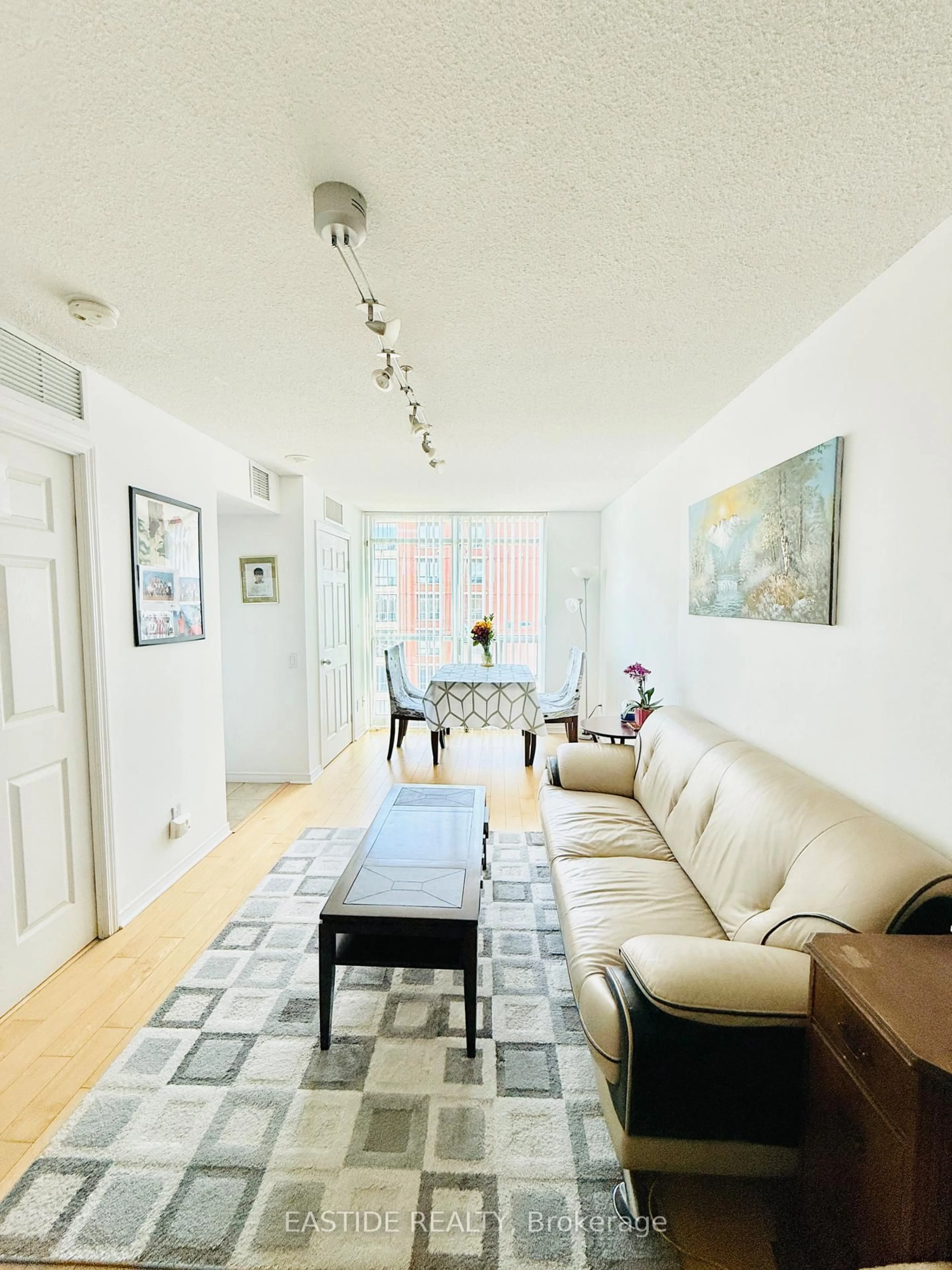 Living room with furniture, unknown for 30 Harrison Garden Blvd #810, Toronto Ontario M2N 7A9