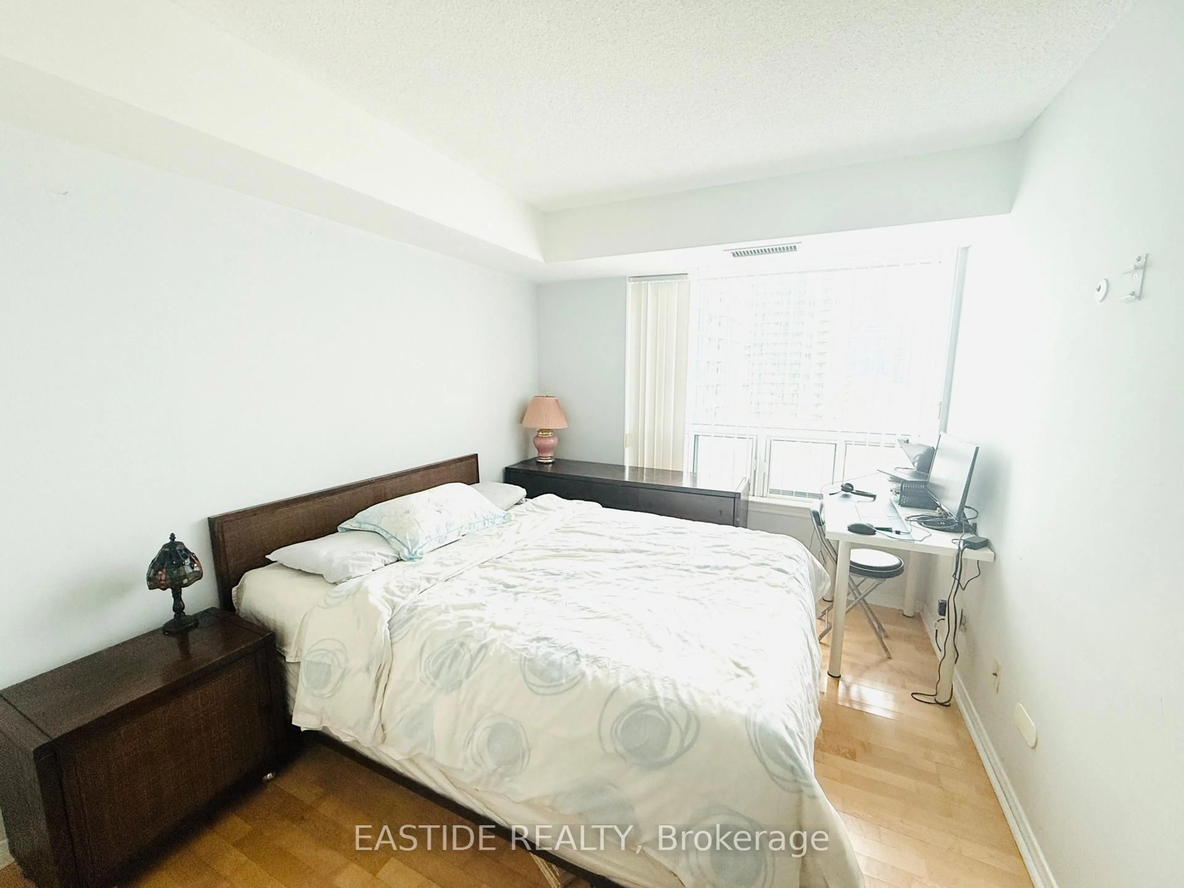A pic of a room for 30 Harrison Garden Blvd #810, Toronto Ontario M2N 7A9