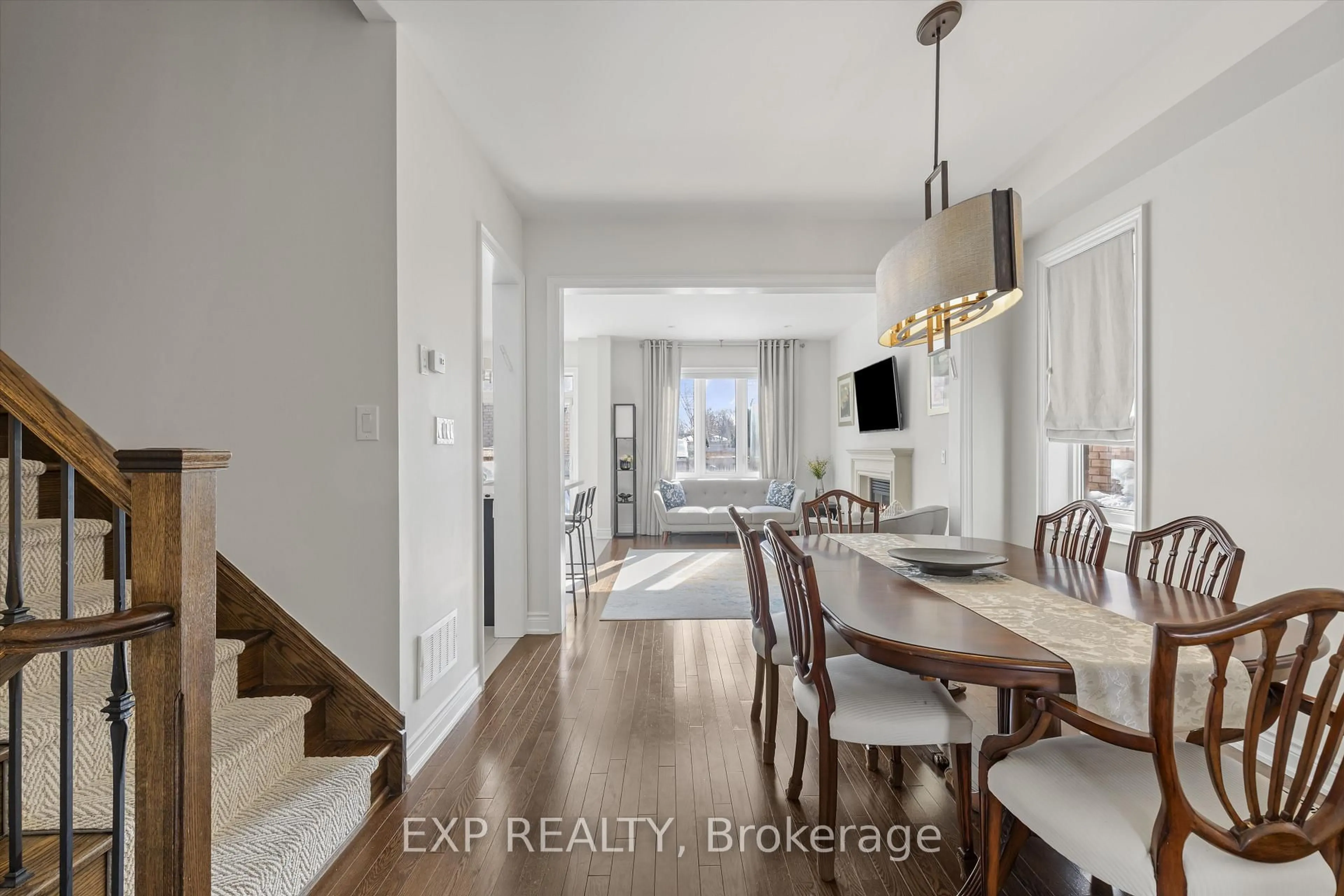 Unknown for 7 Goldthread Terr, Toronto Ontario M3H 4N2