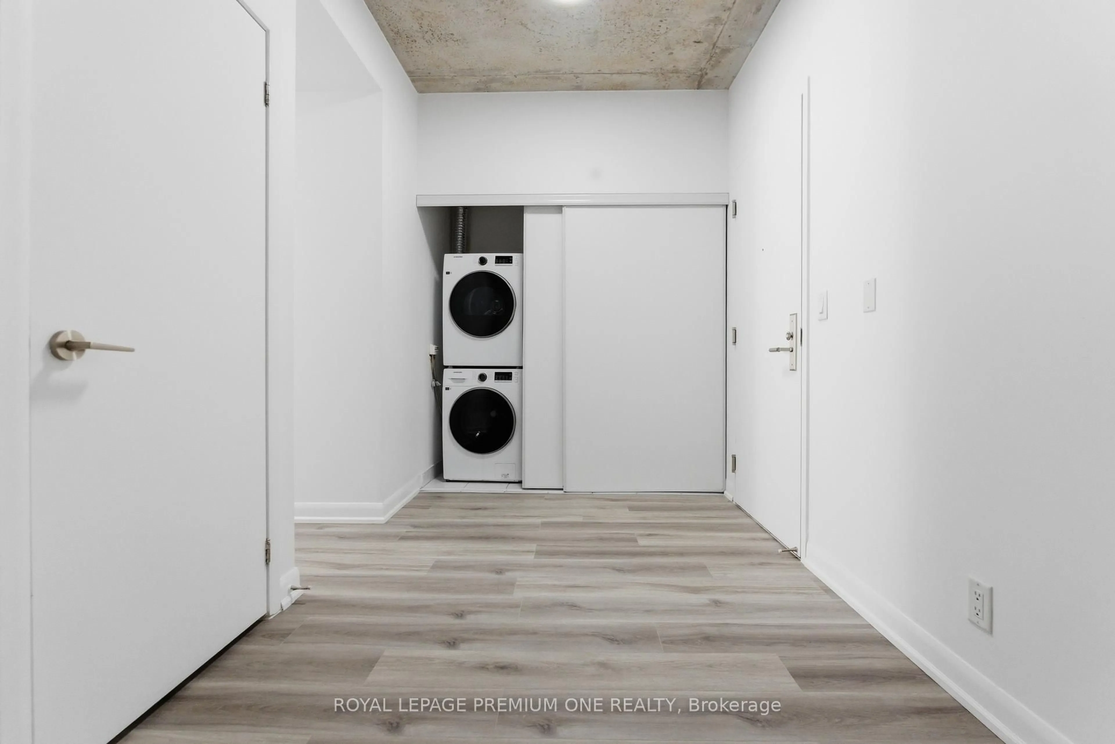 Unknown for 478 King St #902, Toronto Ontario M5V 0A8